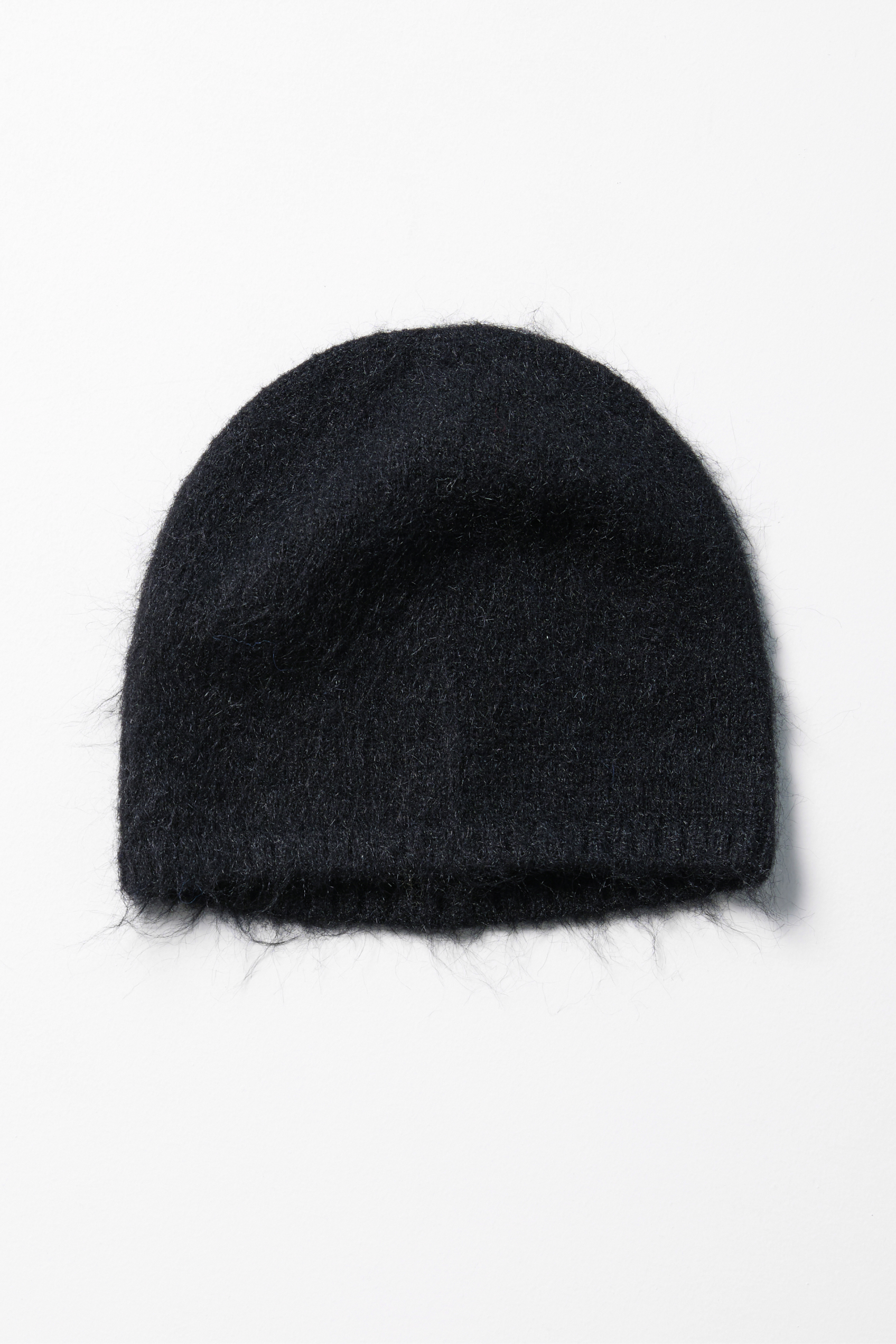 Beanie with fur knit