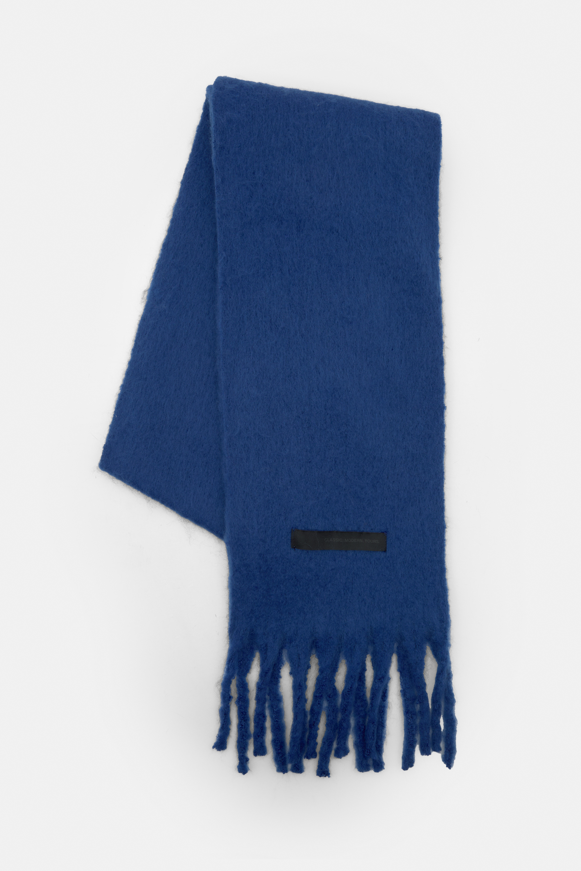 Plain fringed scarf
