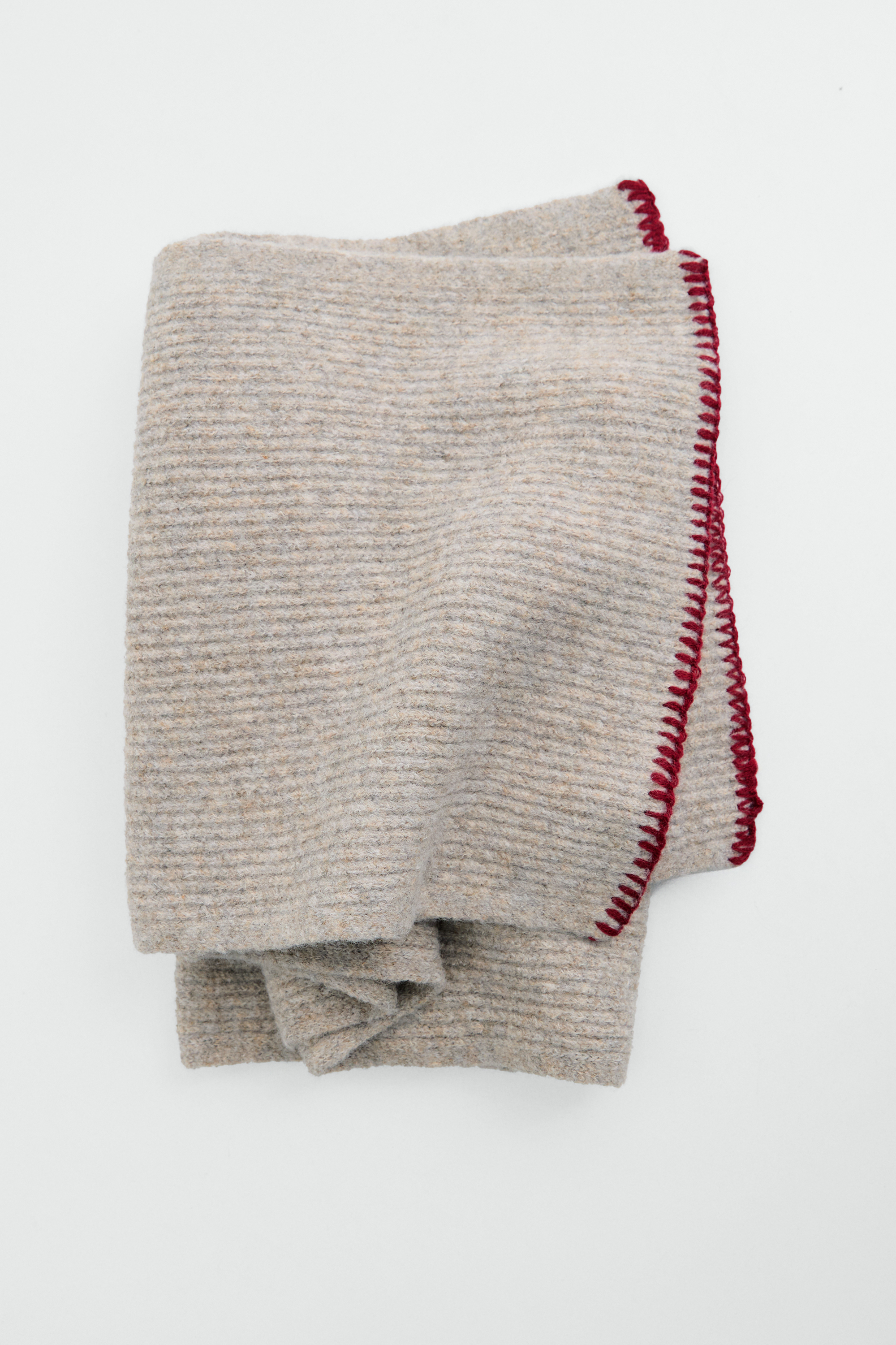 Gerippter Strickschal