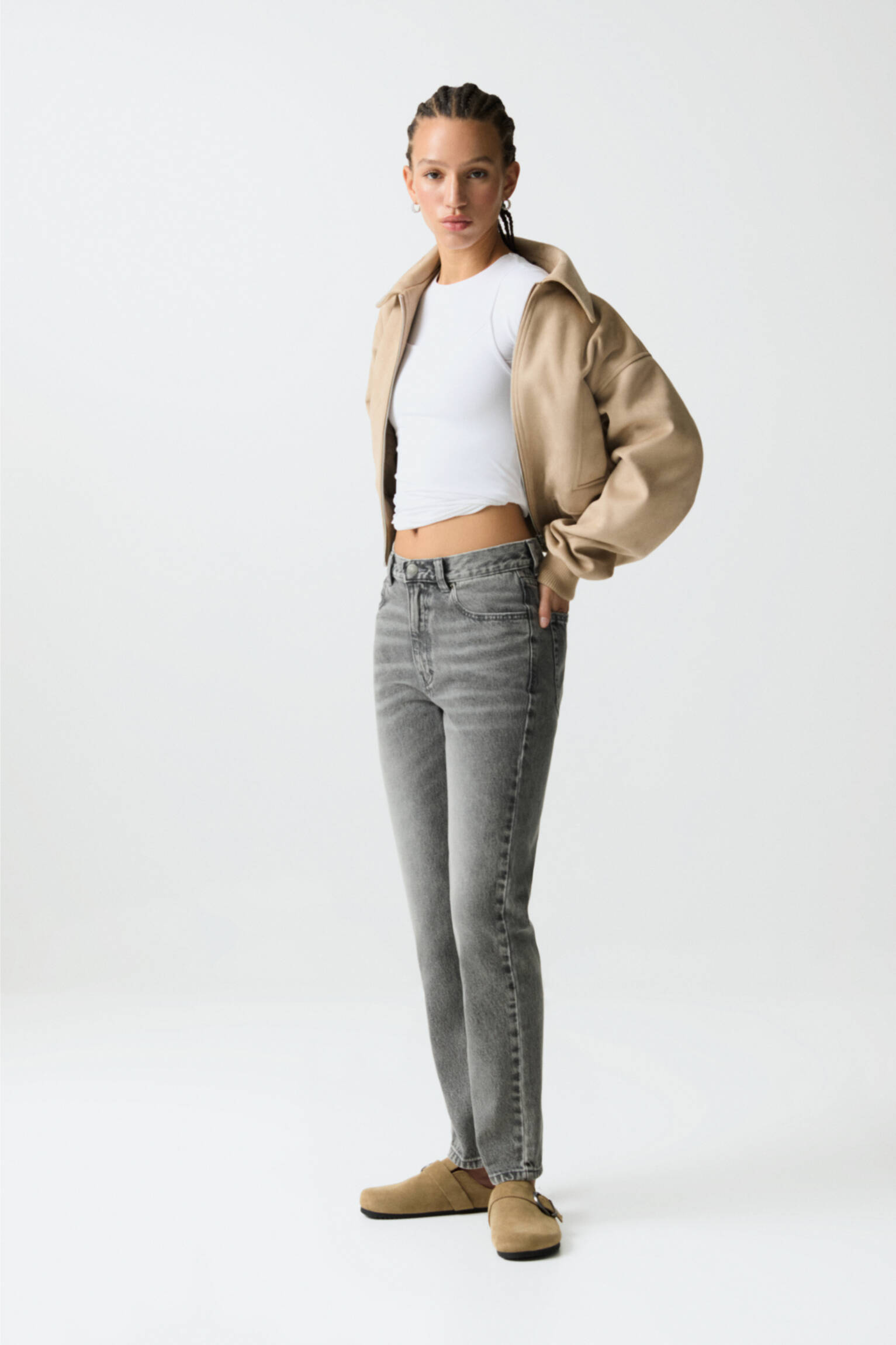 Pull & Bear Elastic Waist Mom Jeans store