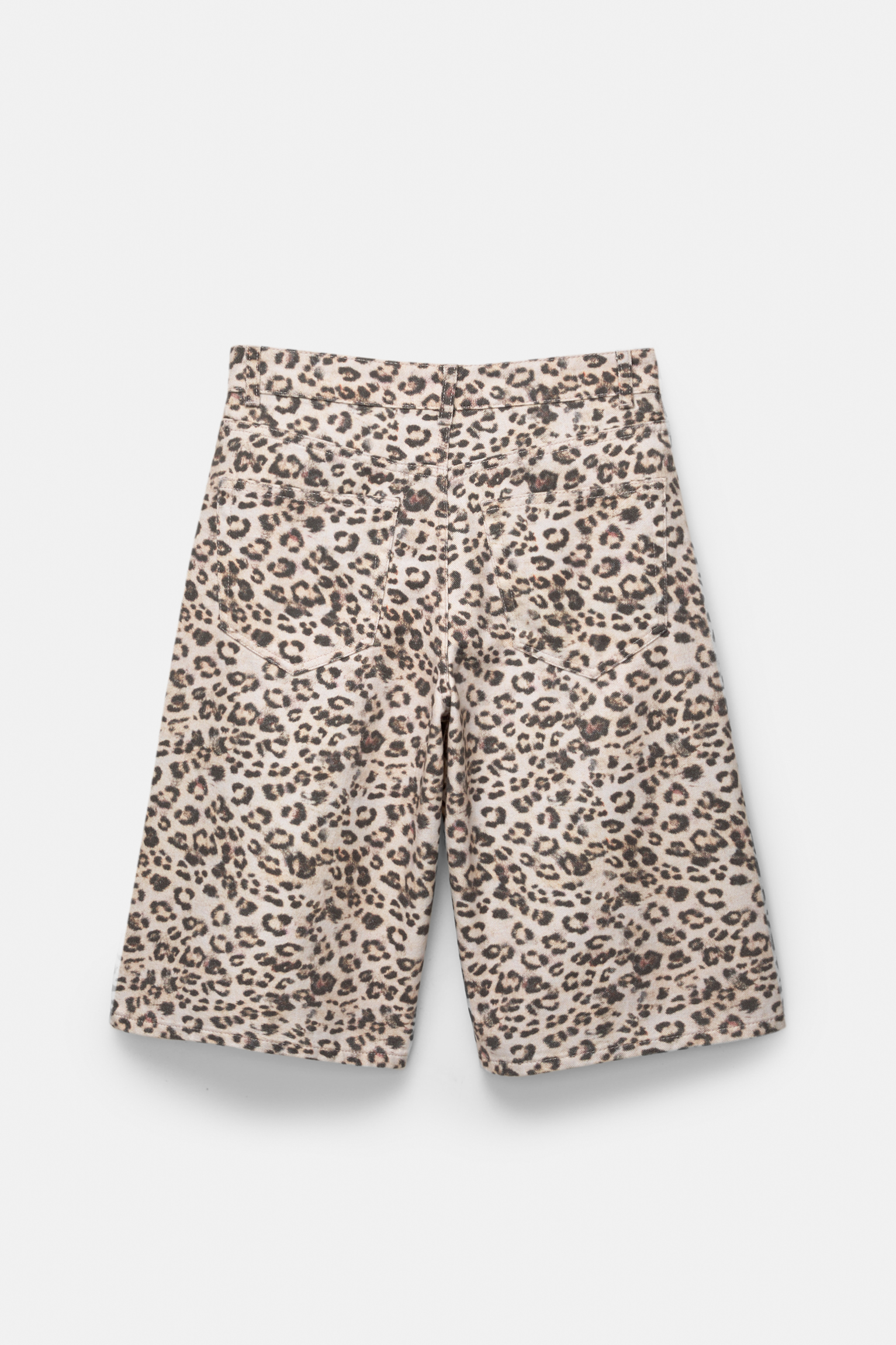 Pantalones cortos y Bermudas de Mujer | PULL&BEAR