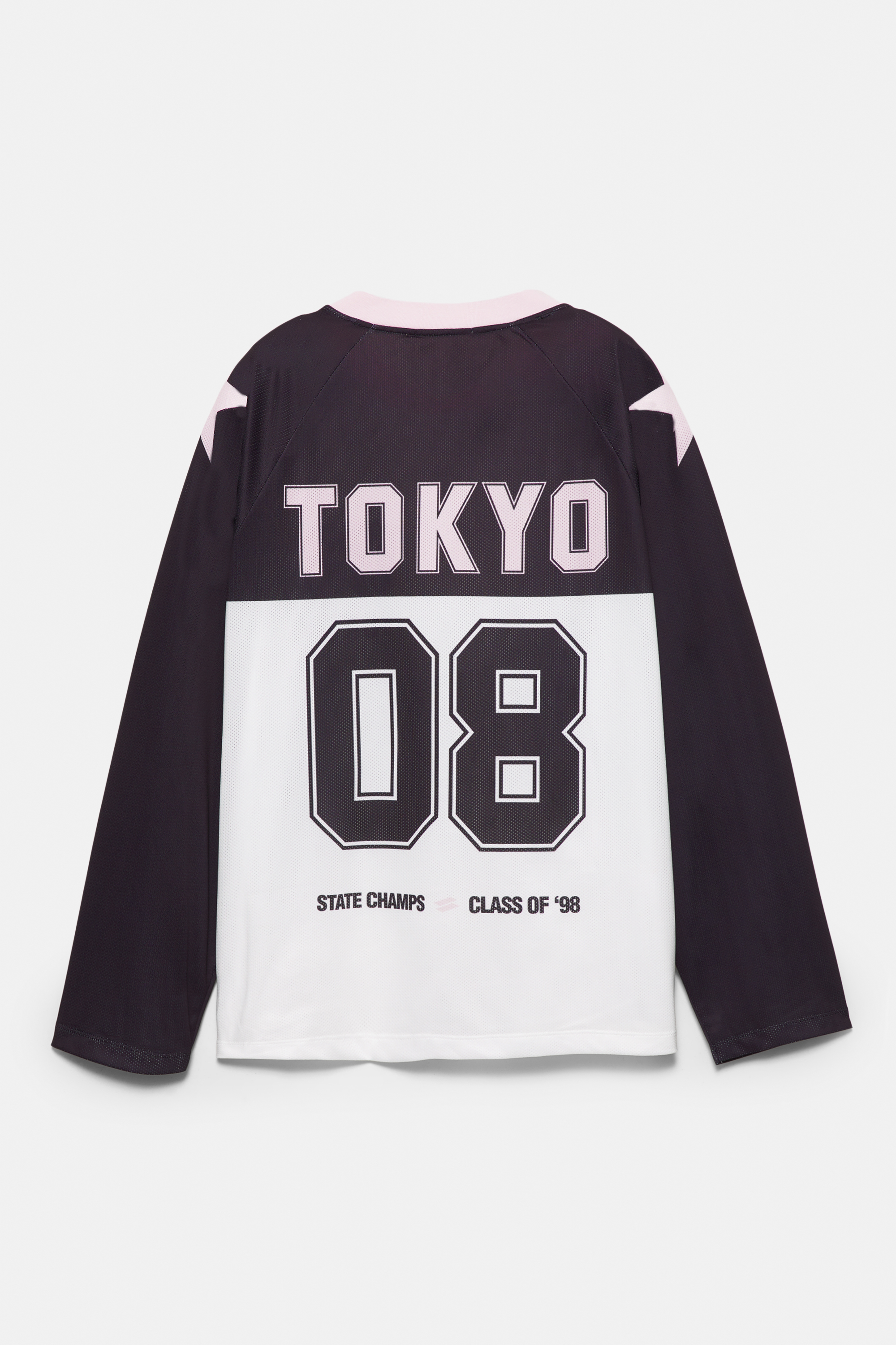 Kaus sepak bola lengan kontras