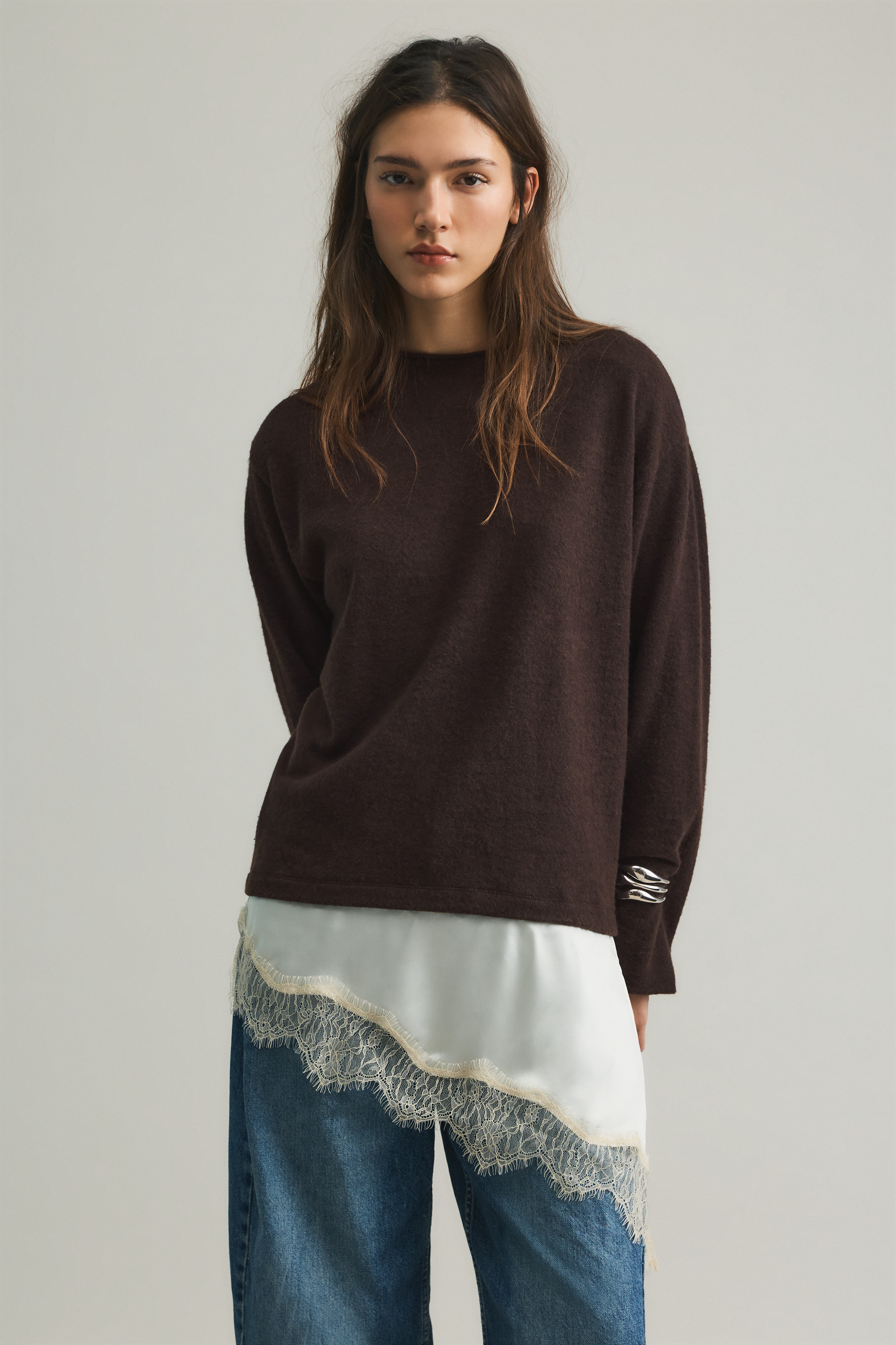 เสื้อสเวตเตอร์ลูกไม้บาง