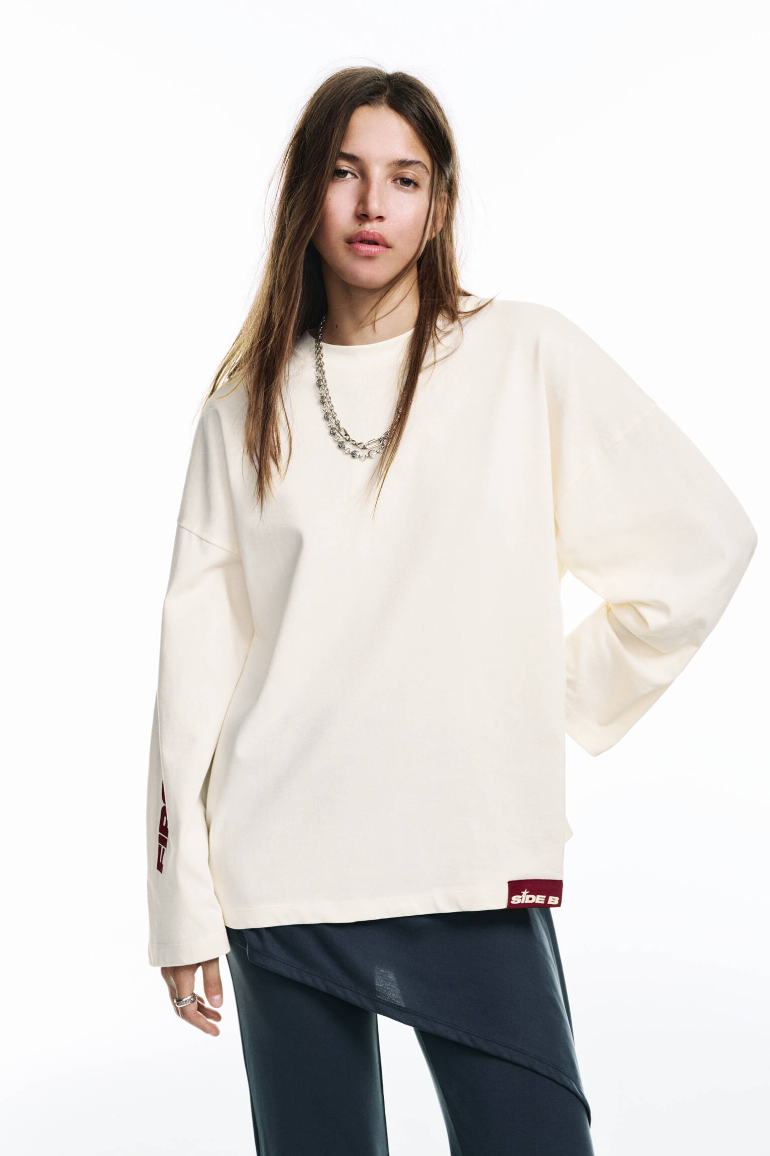 Grafik baskılı beyaz t-shirt - Görsel 16