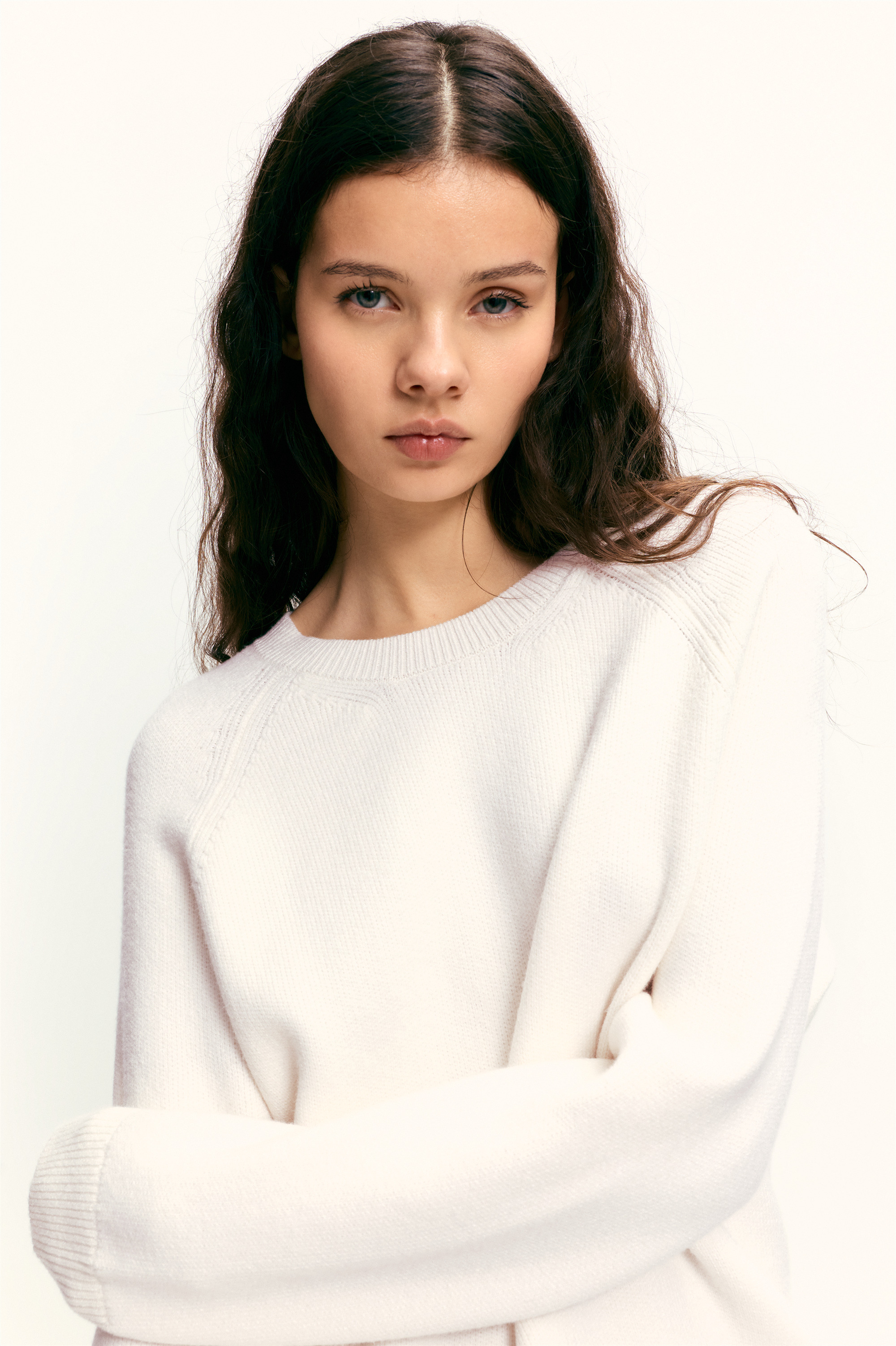 Sweter oversize z okrągłym dekoltem