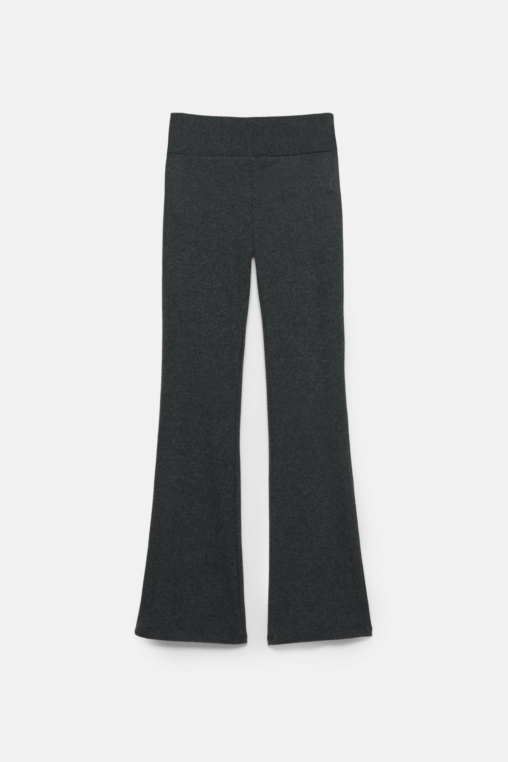 М’які на дотик розкльошені штани