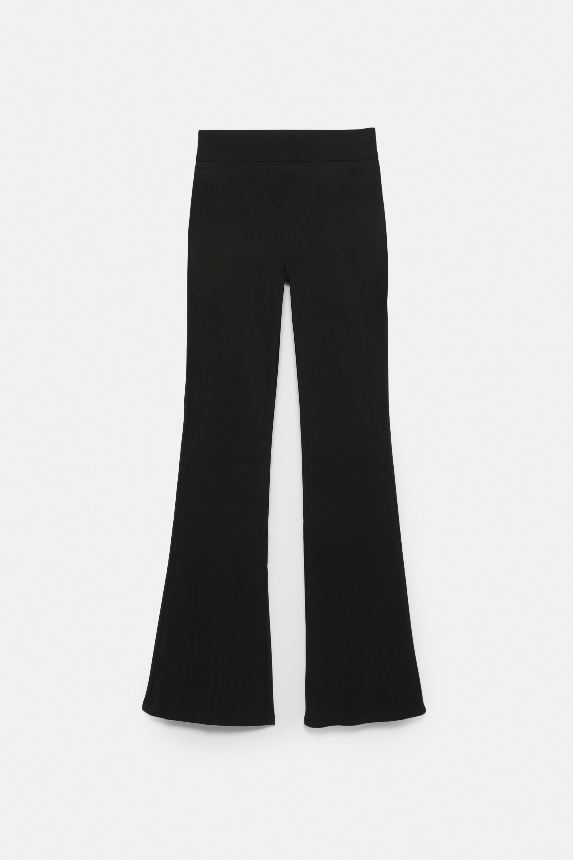 Pantalón flare tiro medio