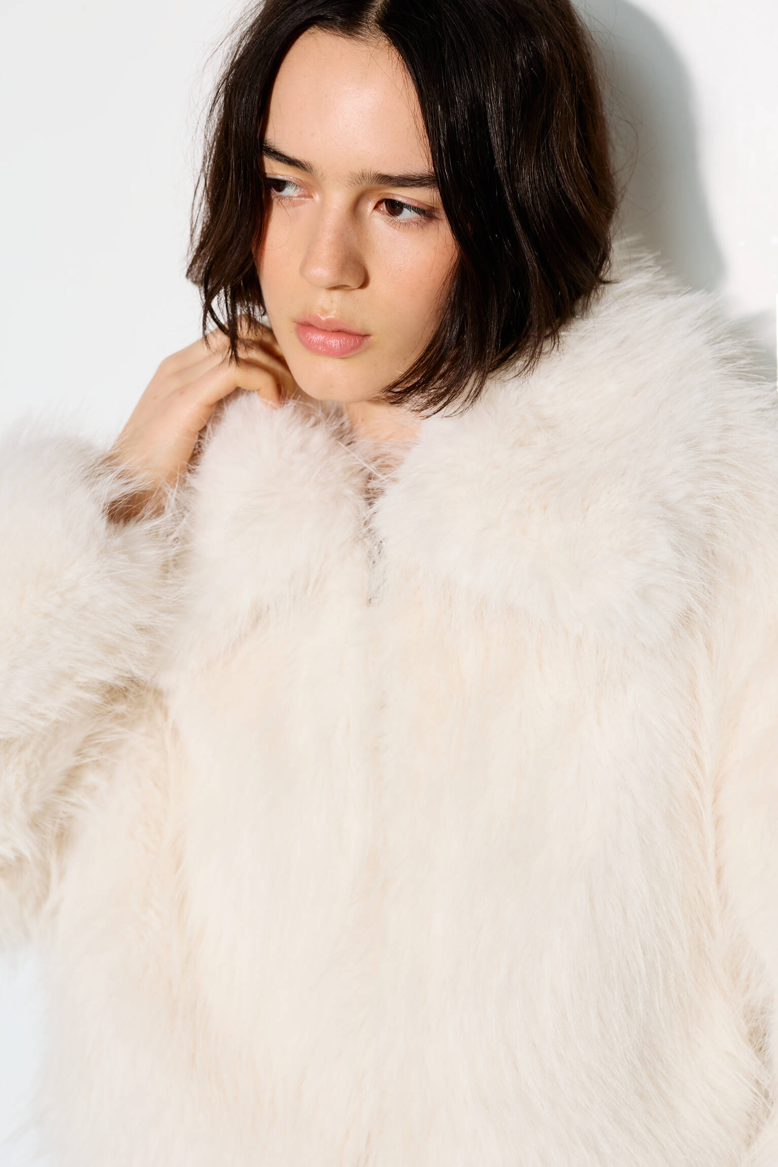 Beyaz suni kürk ceket - Görsel 37