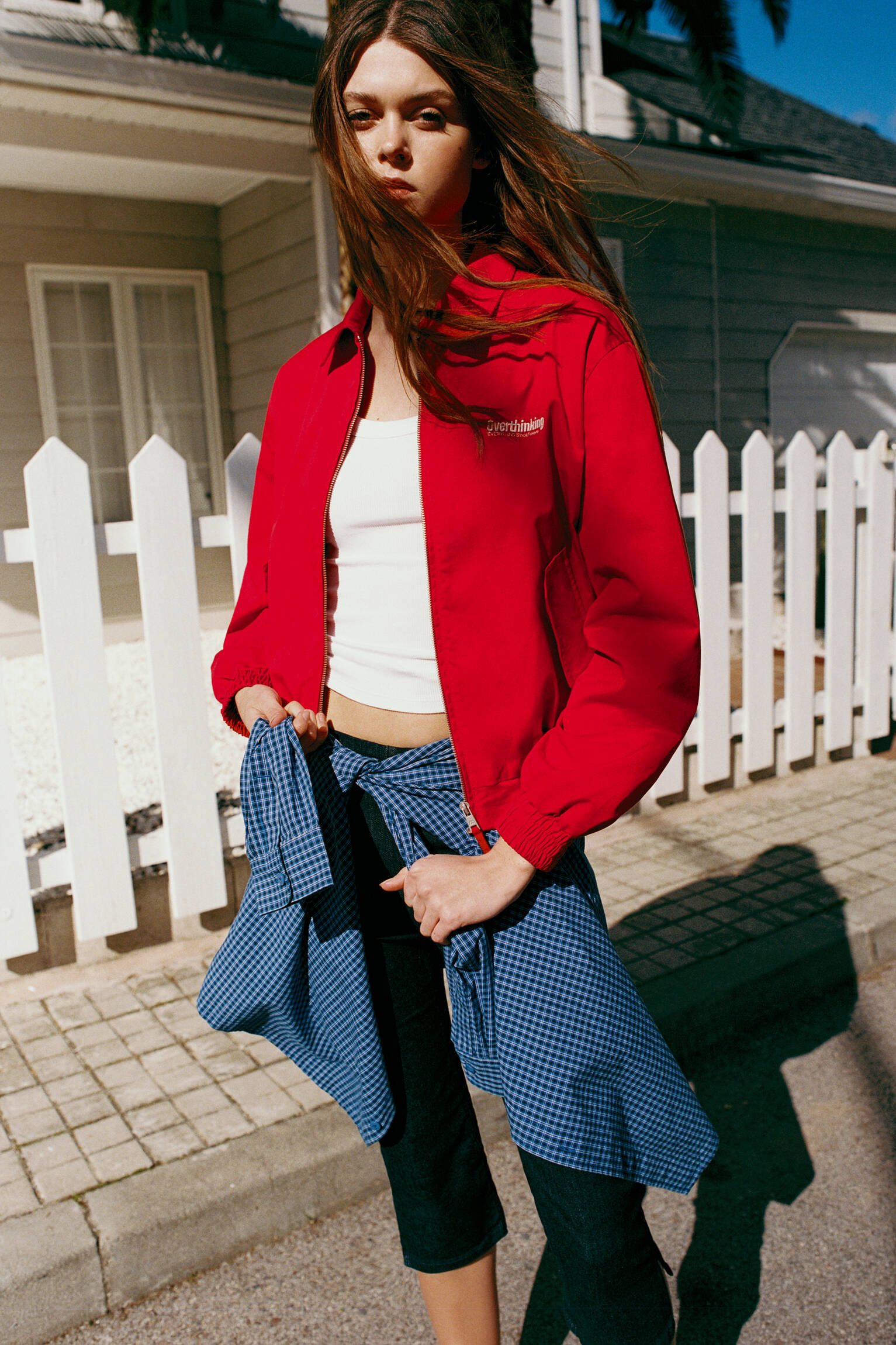 Nakışlı kırmızı ceket - Görsel 24