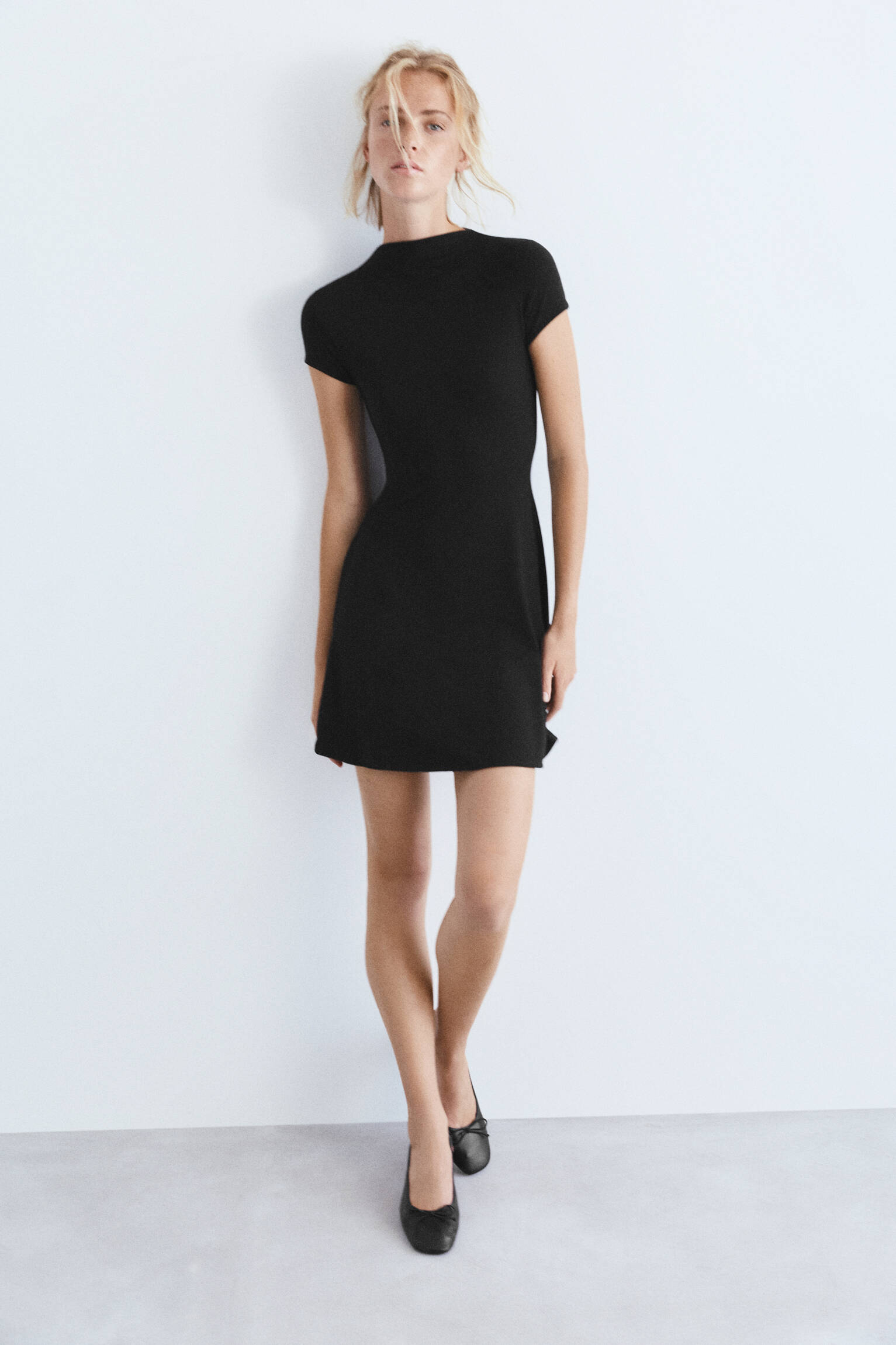 Dik yaka kısa elbise - Görsel 49