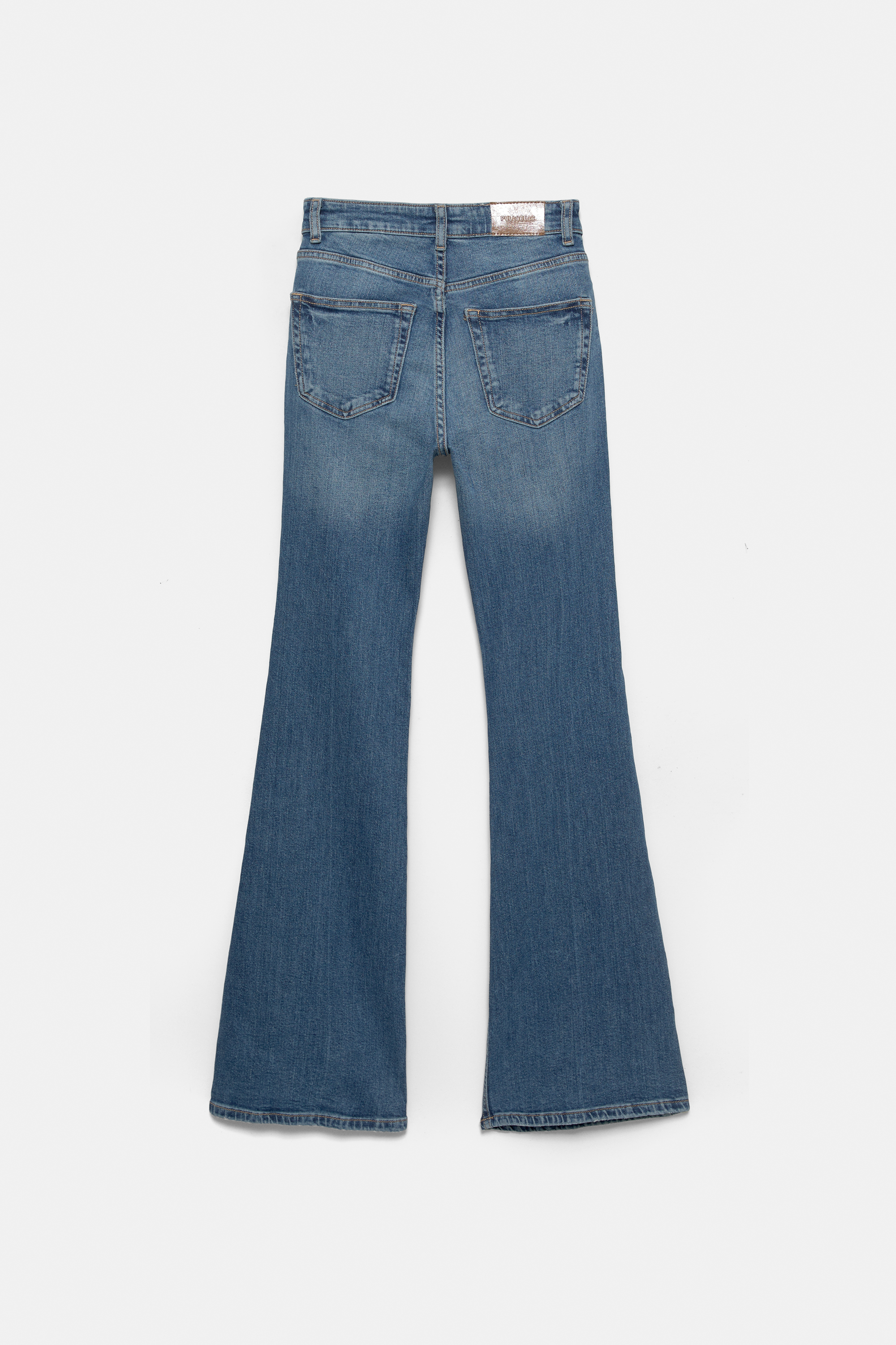 Jeans met klokkend model en hoge taille