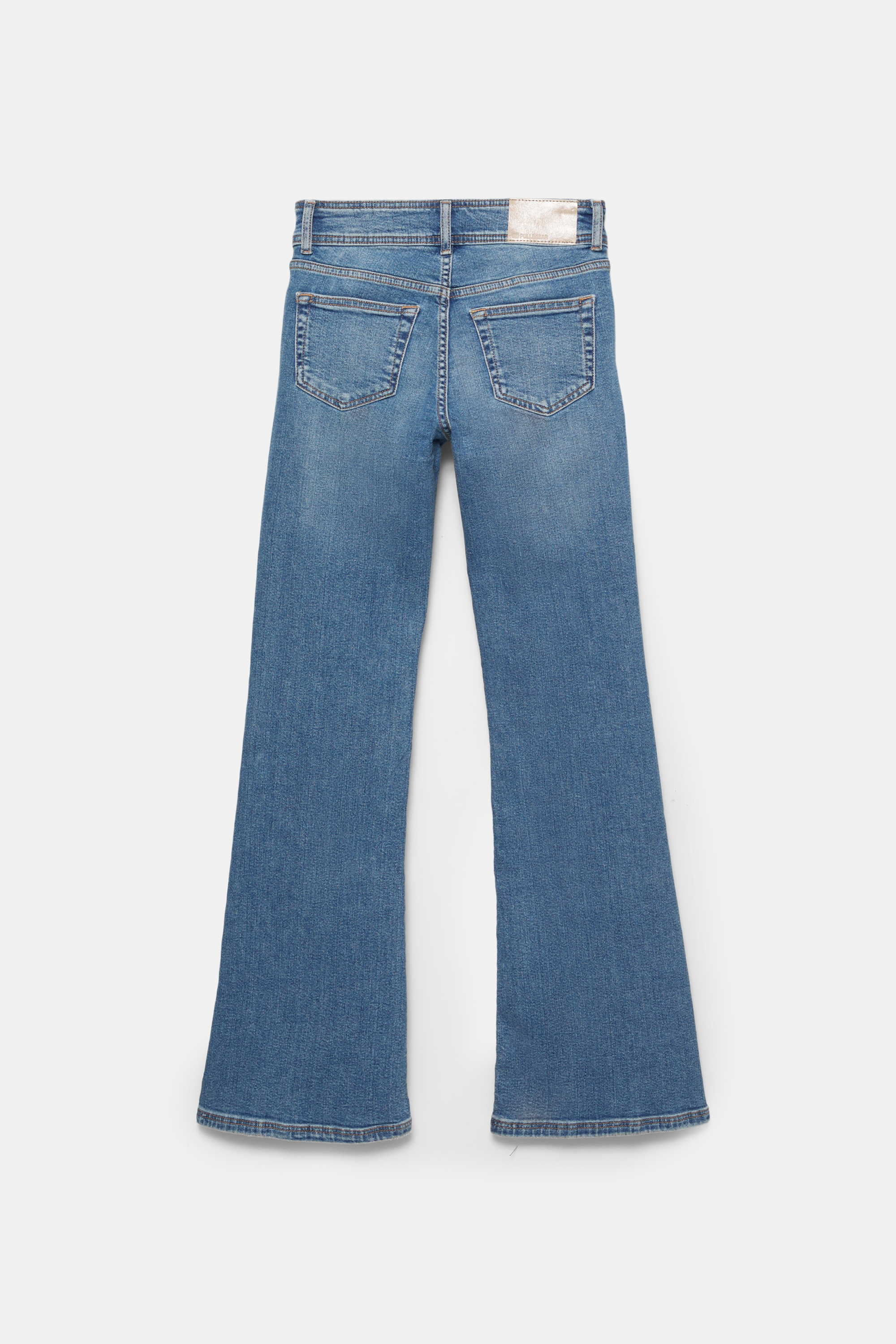 Jeans model bootcut pinggiran low-rise