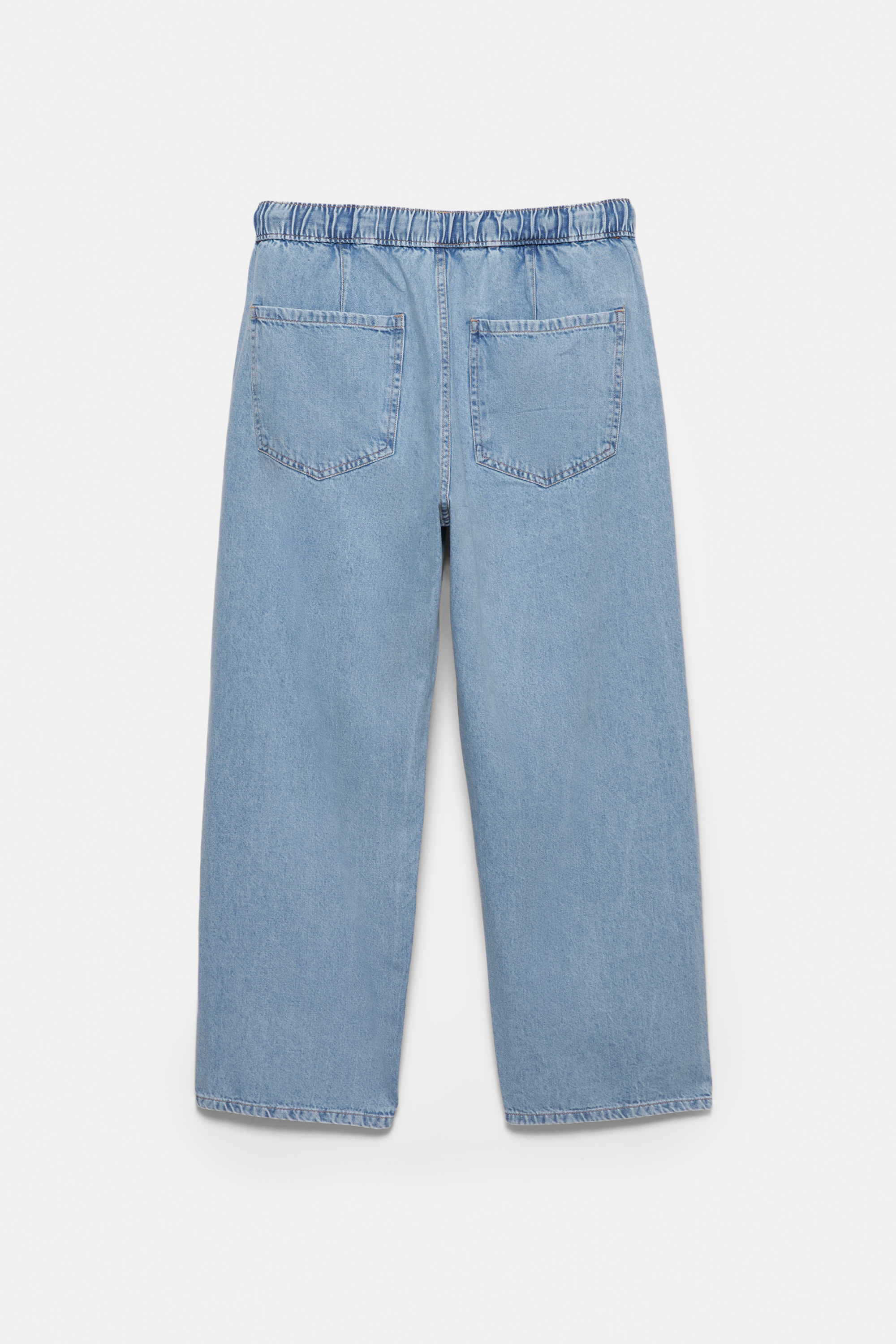 جينز فضفاض بخصر متوسط