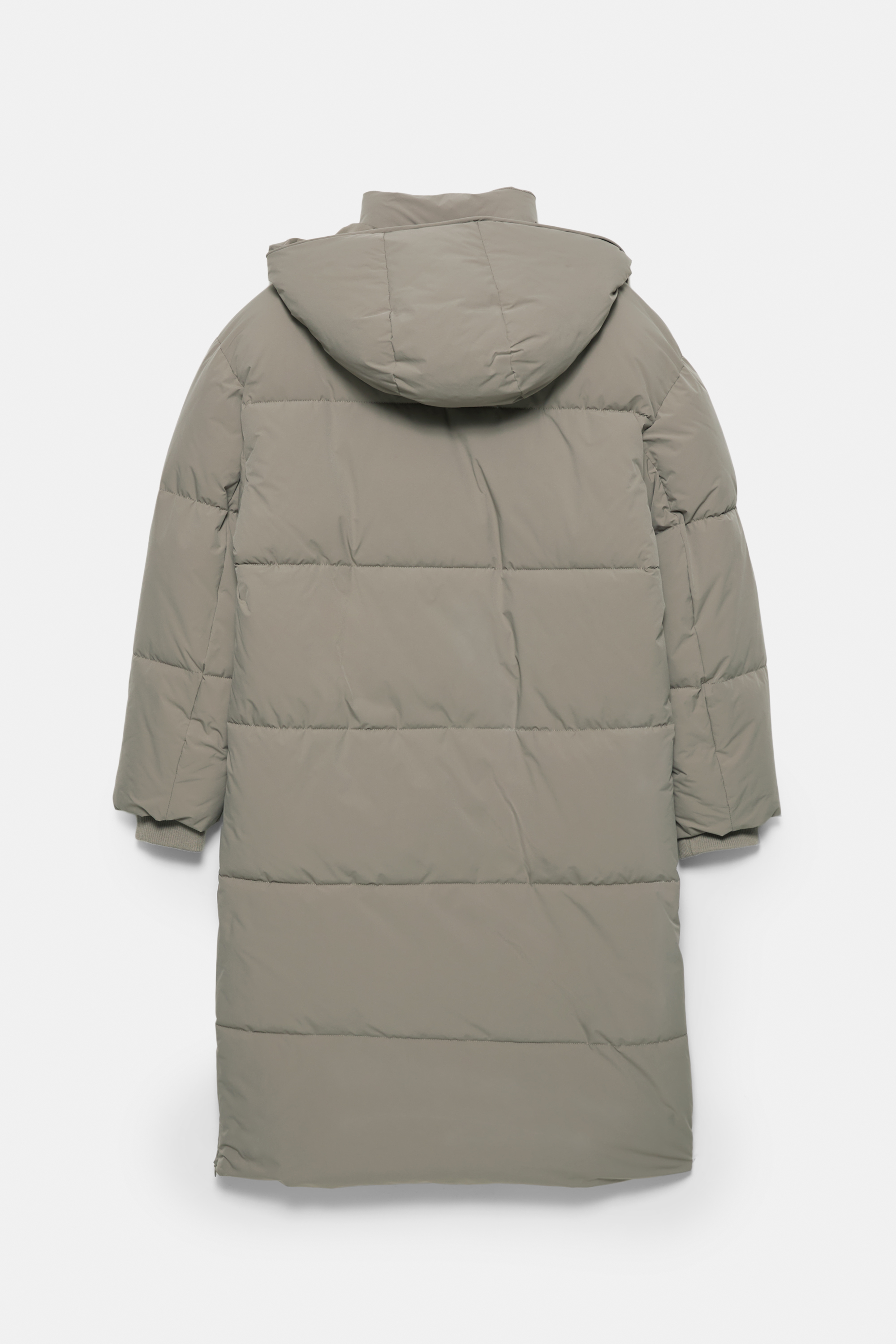 Water-repellent puffer coat
