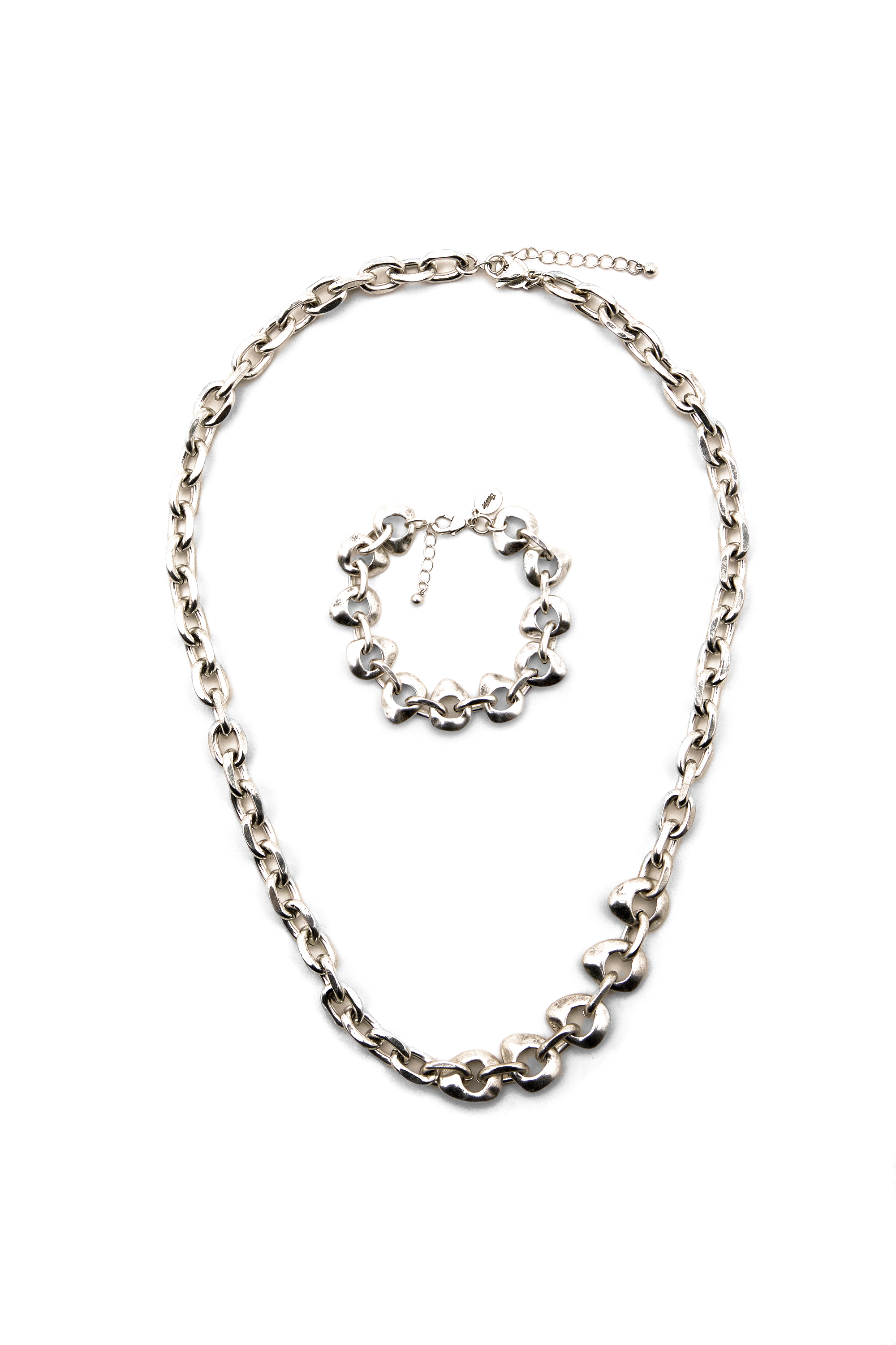 Pack of necklace and bracelet