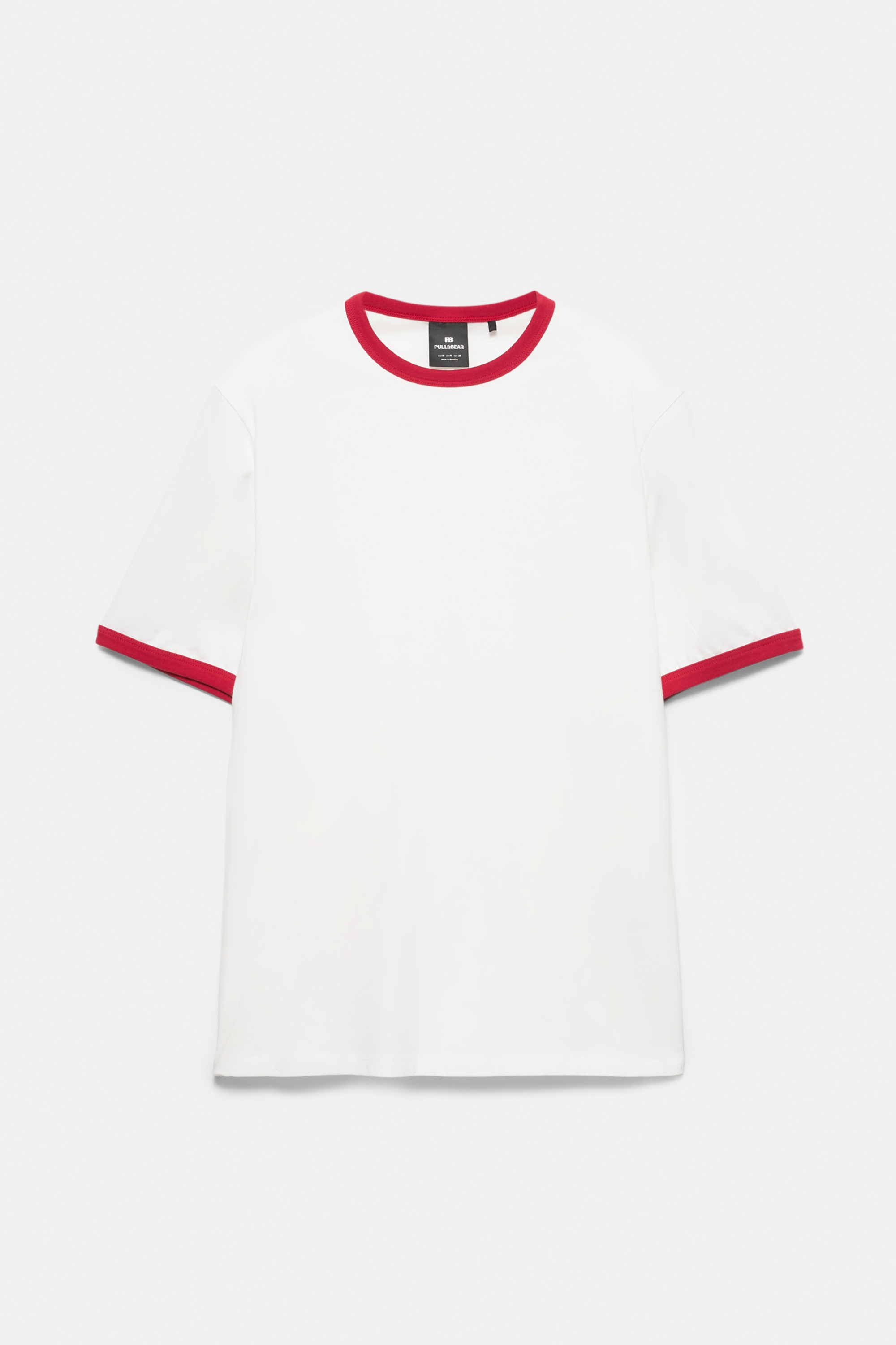 تيشرت بأكمام قصيرة ومتباين