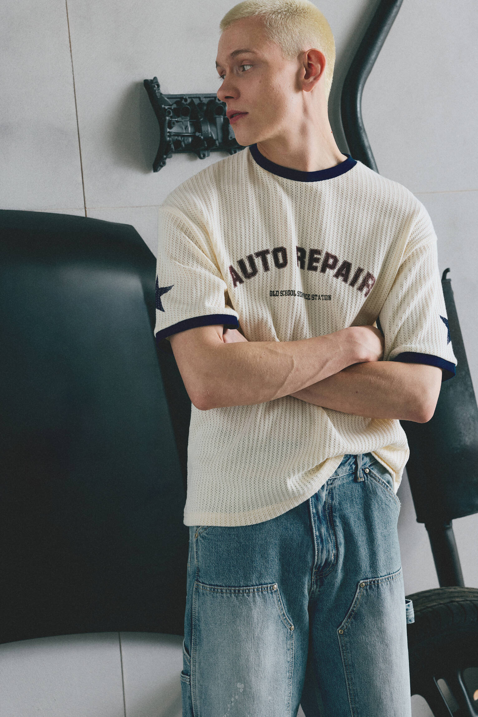 Grafik desenli kısa kollu süveter - Görsel 20