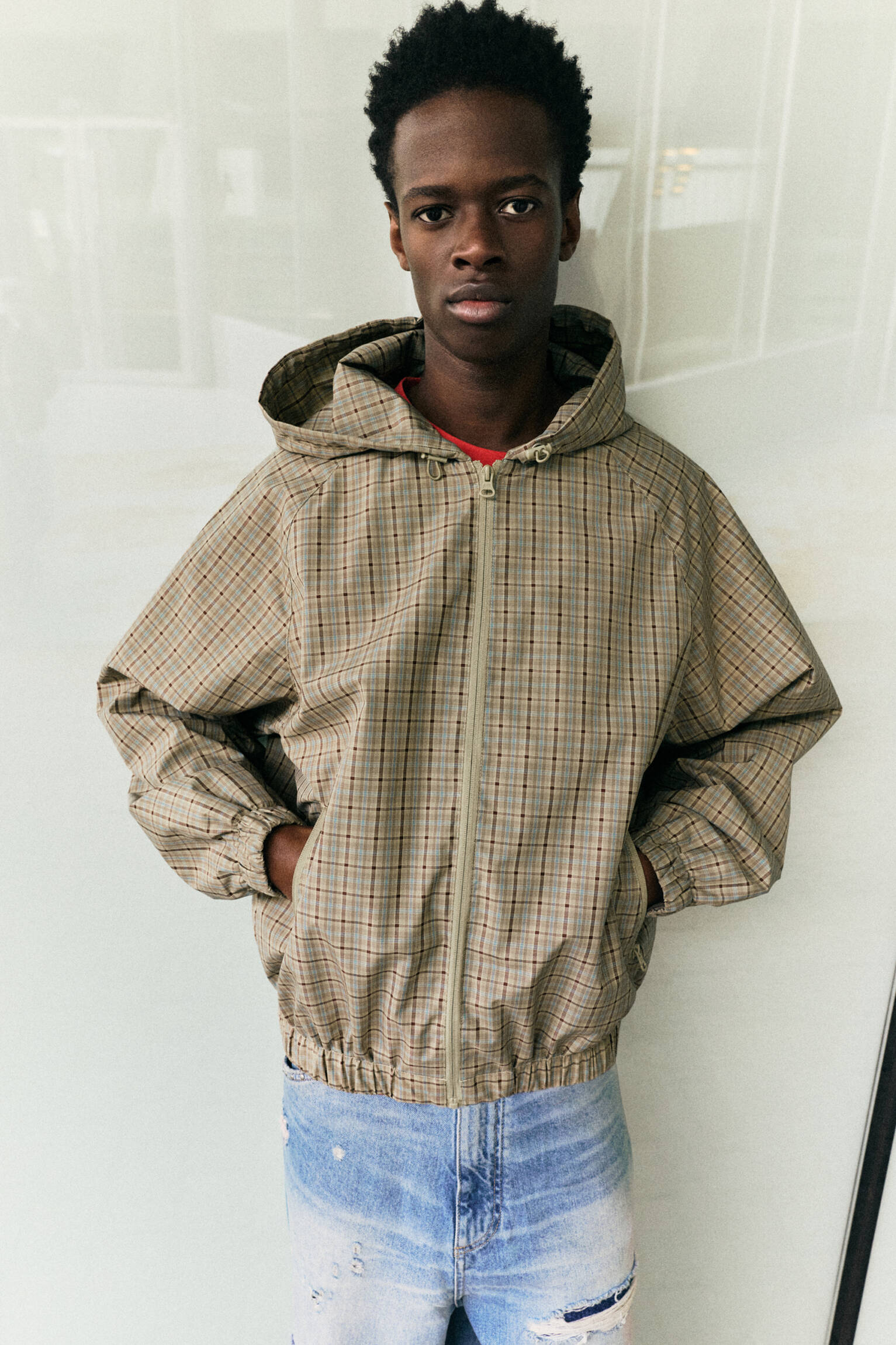 Kapüşonlu kareli hafif yağmurluk - Görsel 26