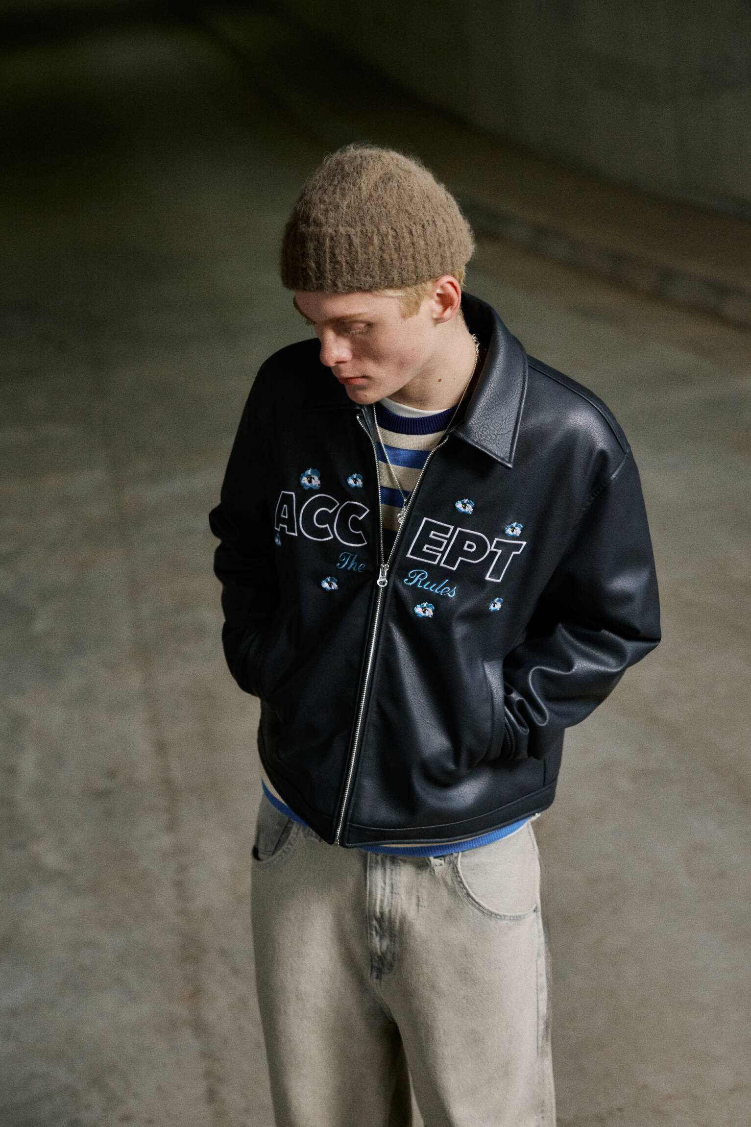 Çiçekli suni deri ceket - Görsel 15