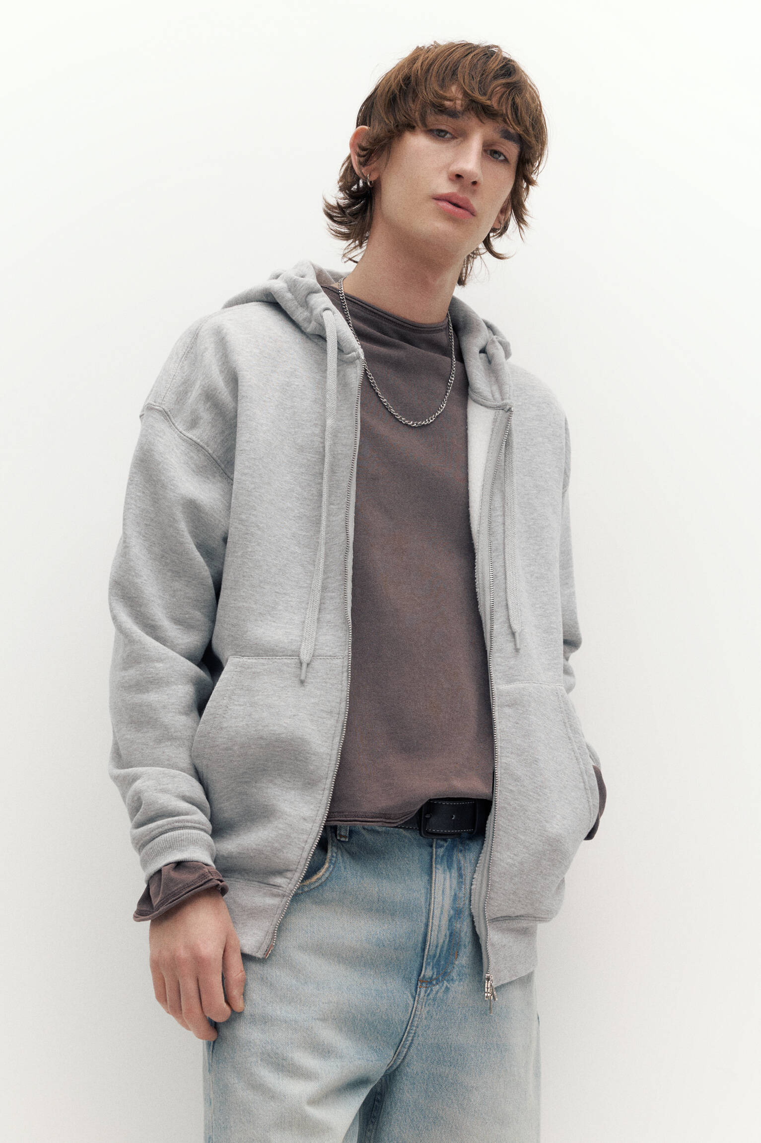 Basic kapüşonlu fermuarlı sweatshirt - Görsel 49