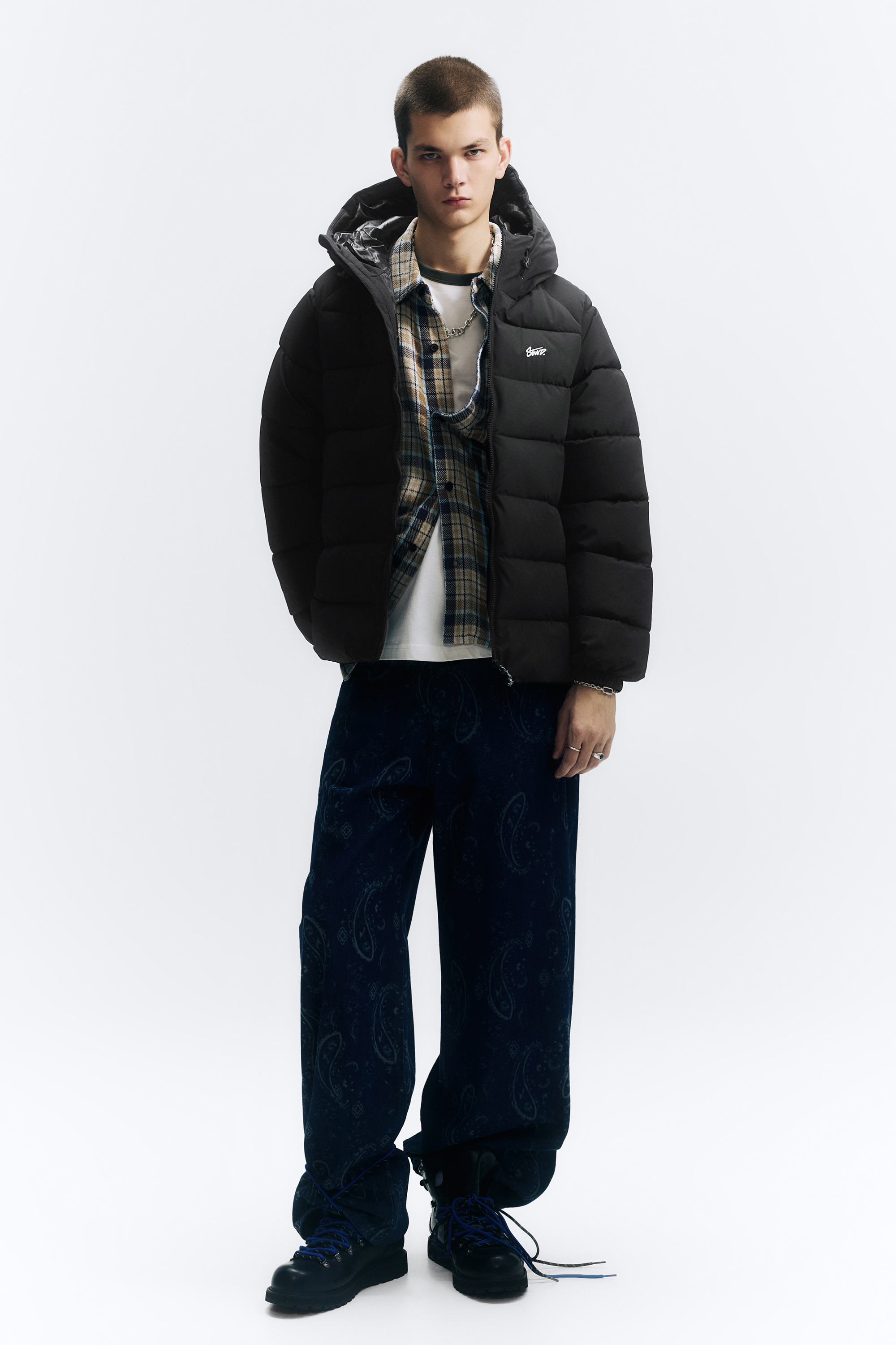 جاكيت مبطن بغطاء رأس STWD