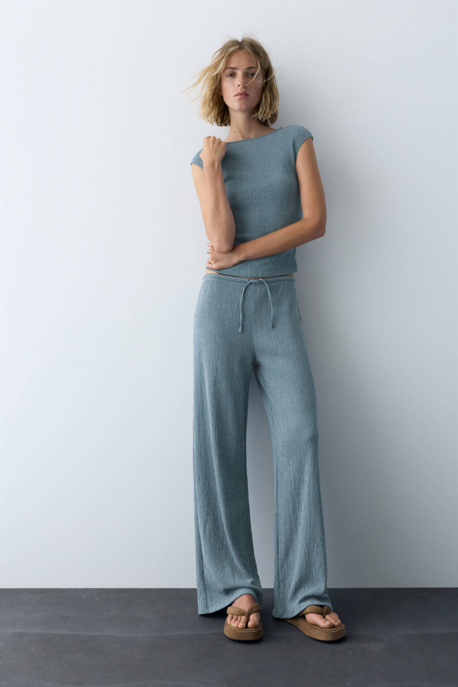 Sandales plates volume