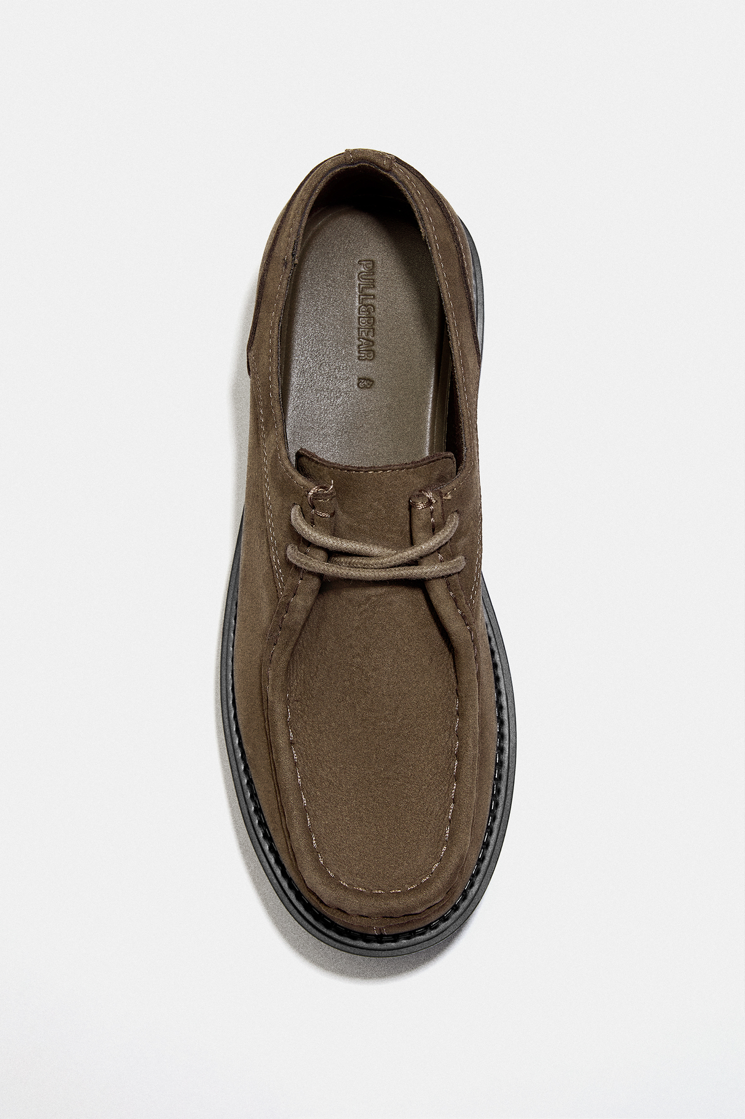 Scarpe basse stringate in pelle