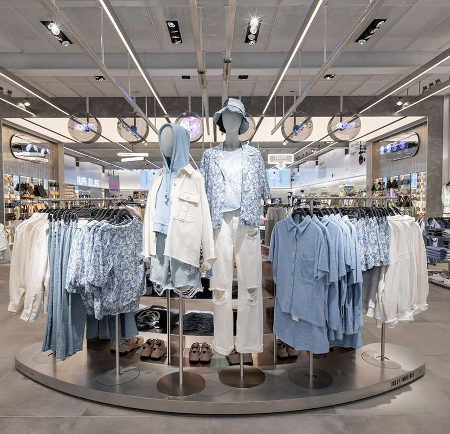 Women S Fashion Autumn Winter 2021 2022 Pull Bear Singapore