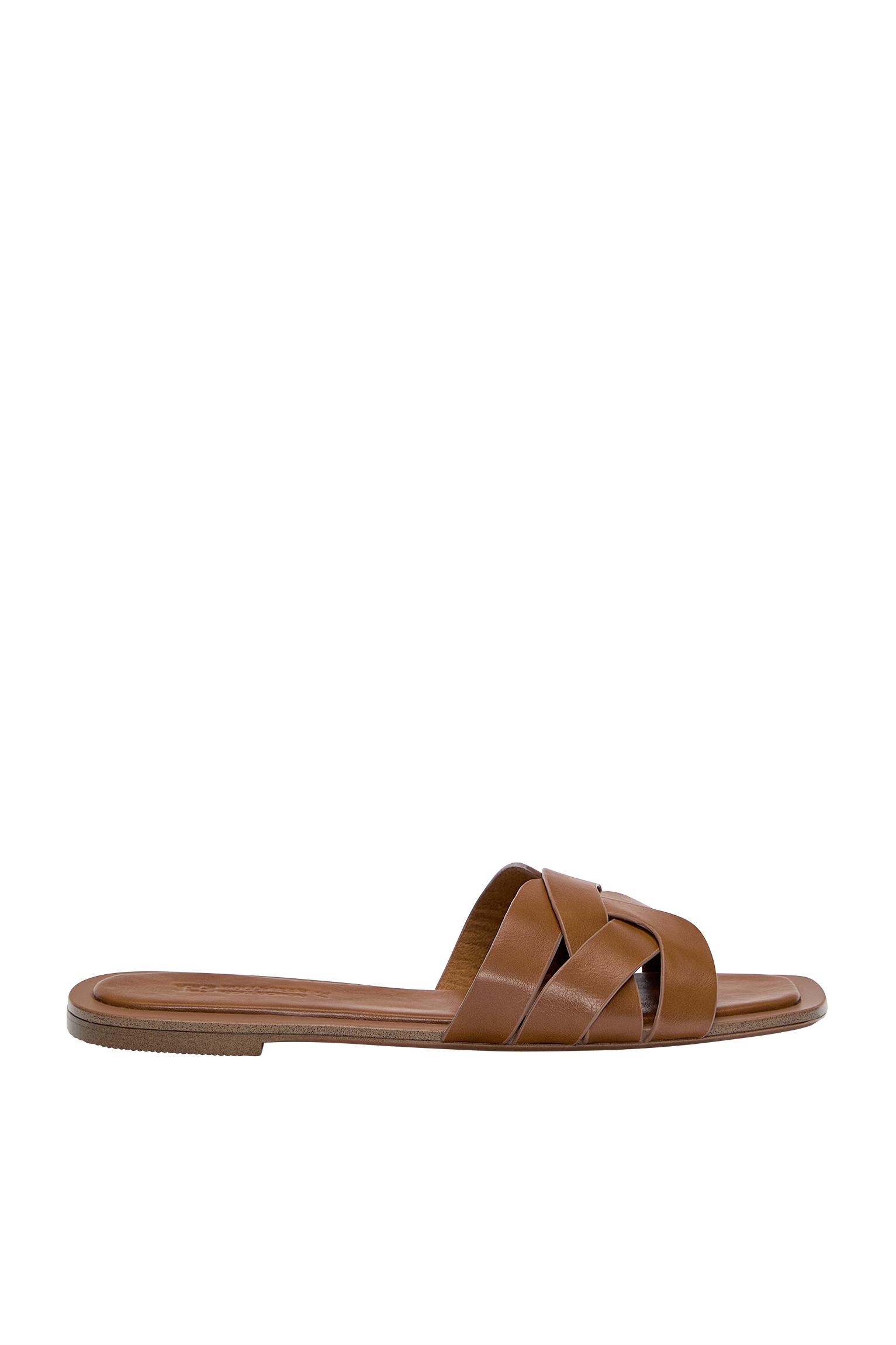 Sandalias planas tiras
