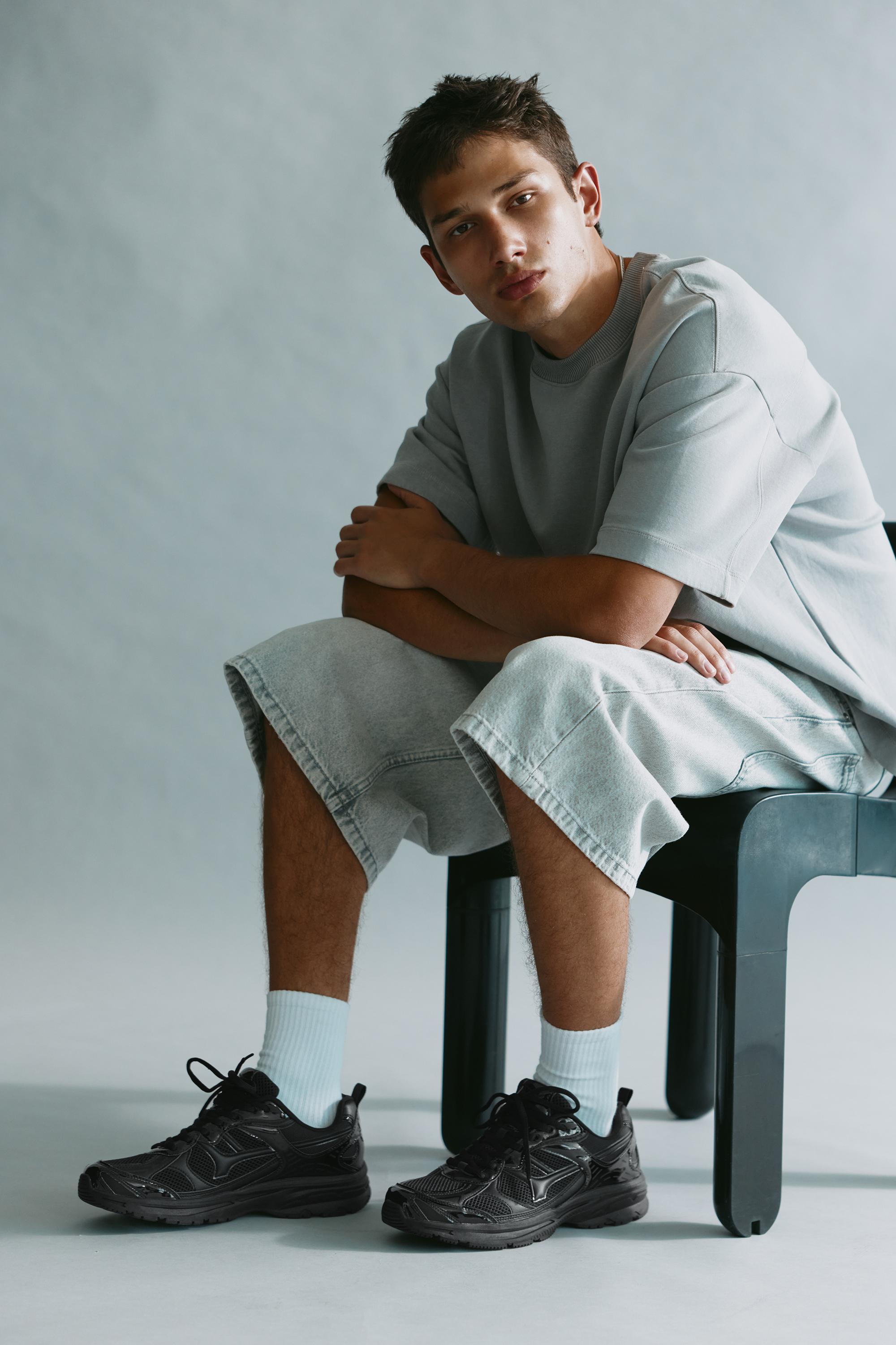 Multi-piece trainers — Black