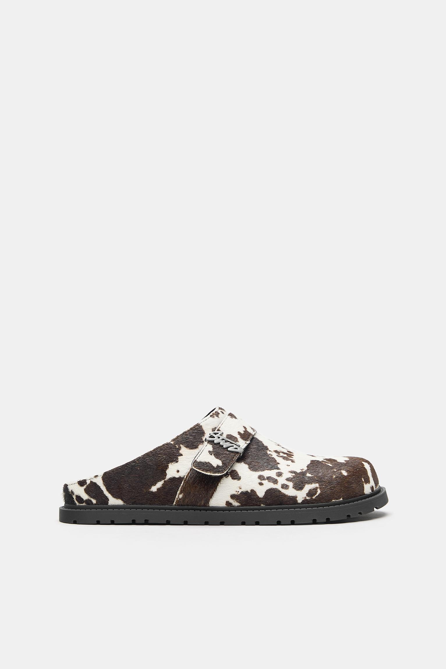 STWD cow print leather clogs — Brown