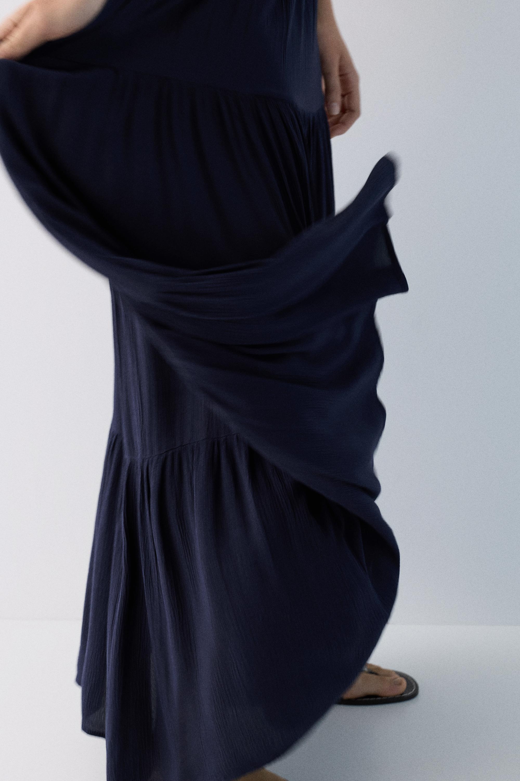 Flowy paneled midi skirt — Navy