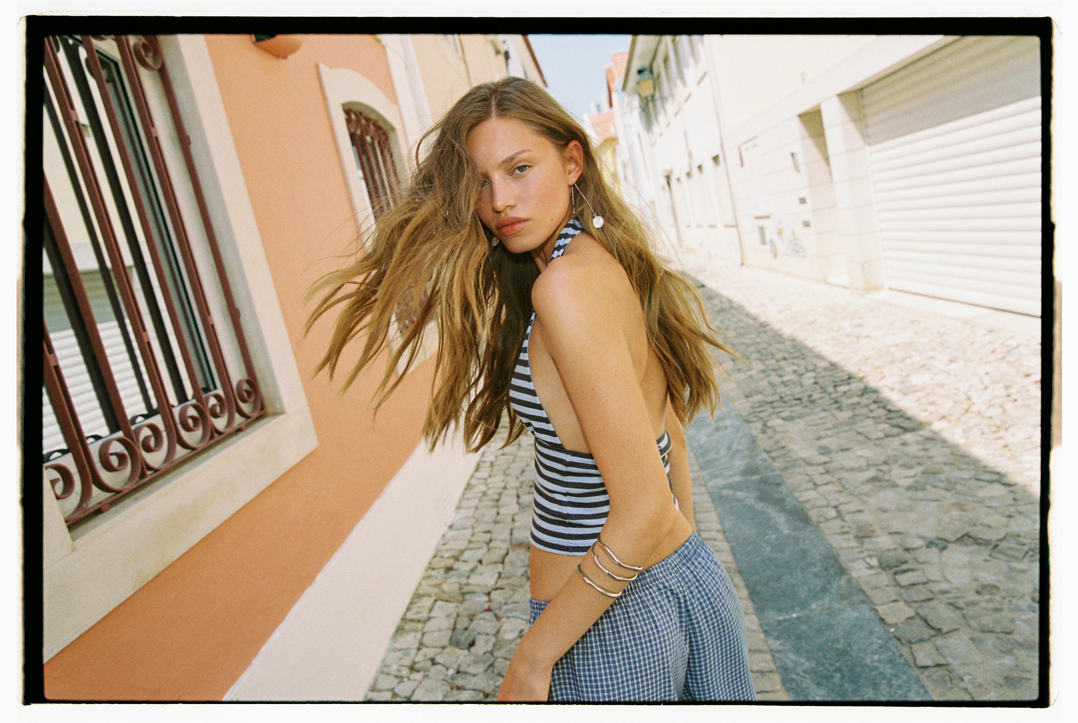 Striped halter top — Bluish grey