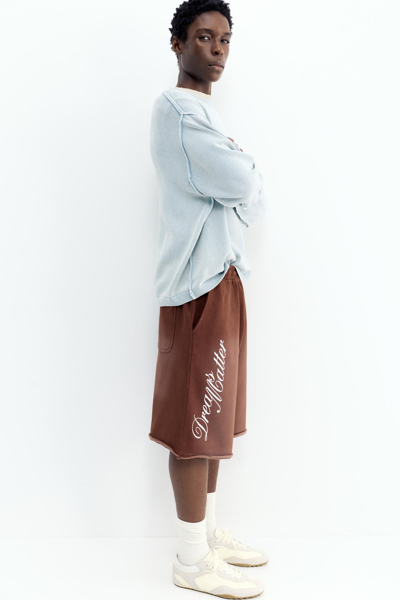 Graphic skater Bermuda sweatshorts — Brown