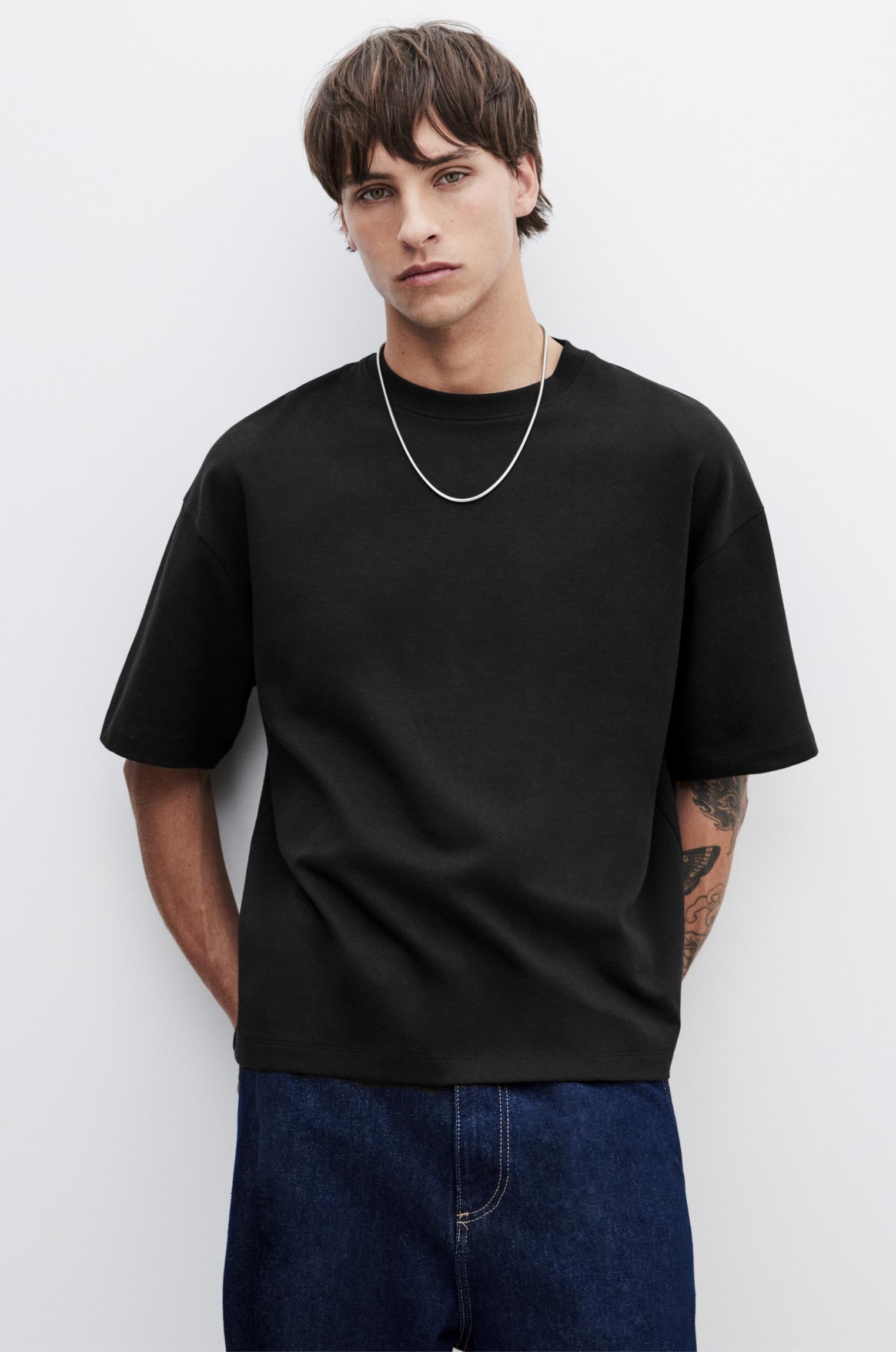 Boxy T-shirt — Black