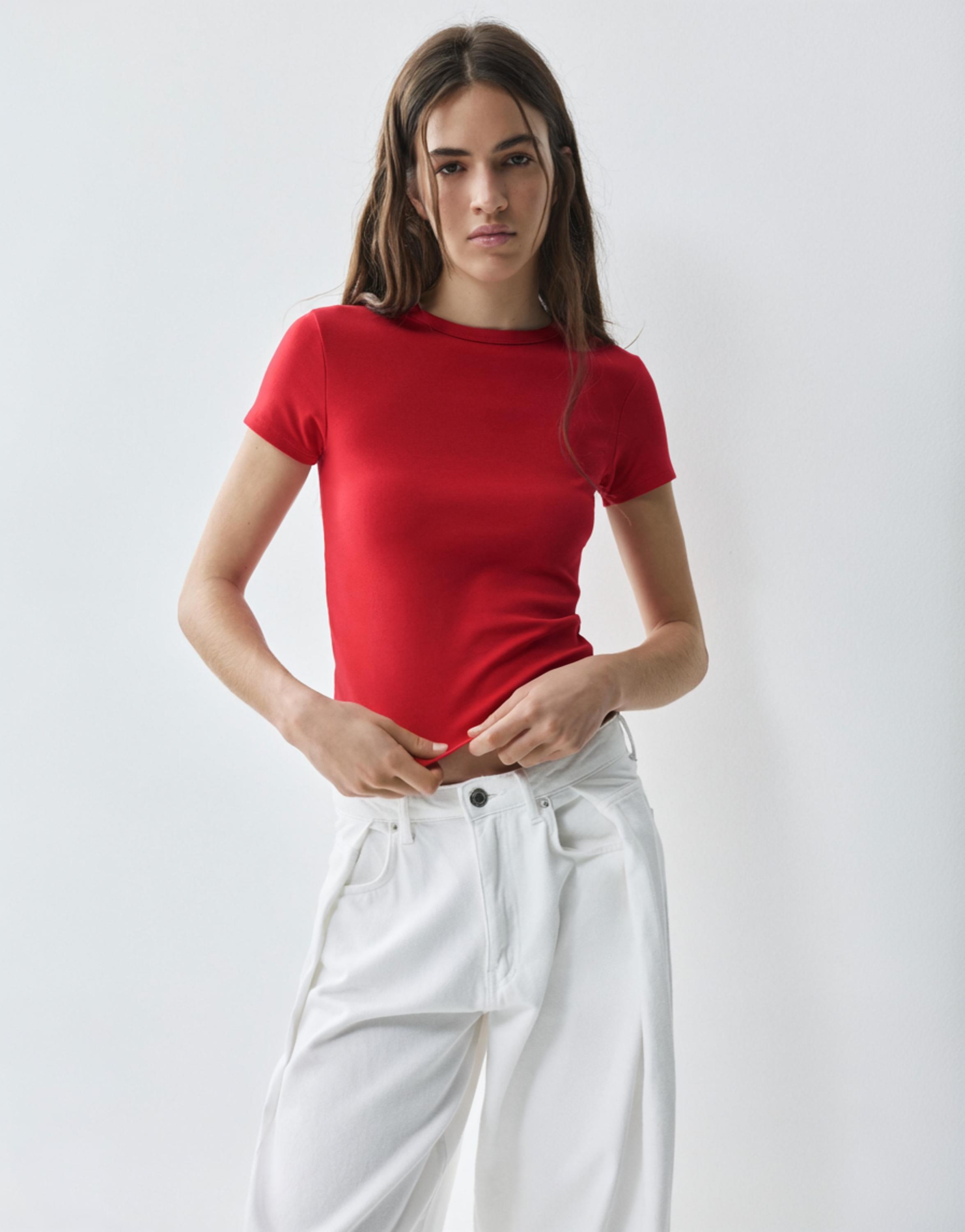 Fitted short sleeve T-shirt — Red