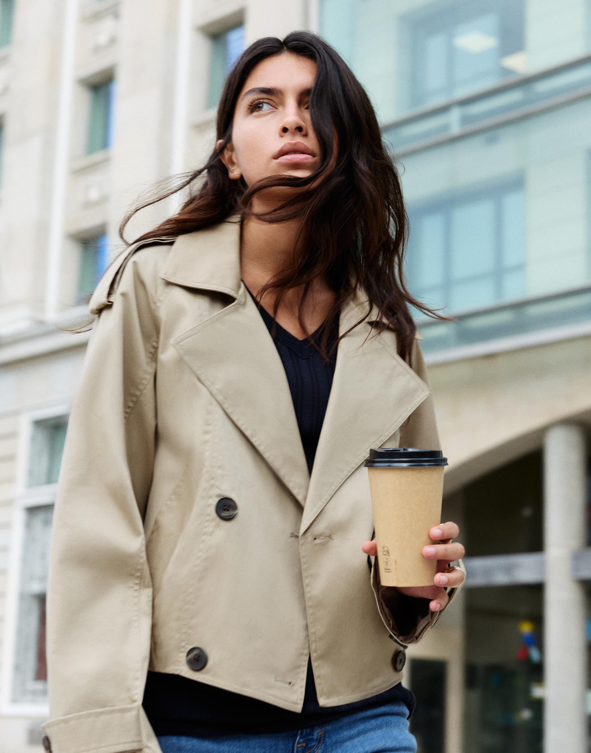 Balloon-fit short trench coat — Sand