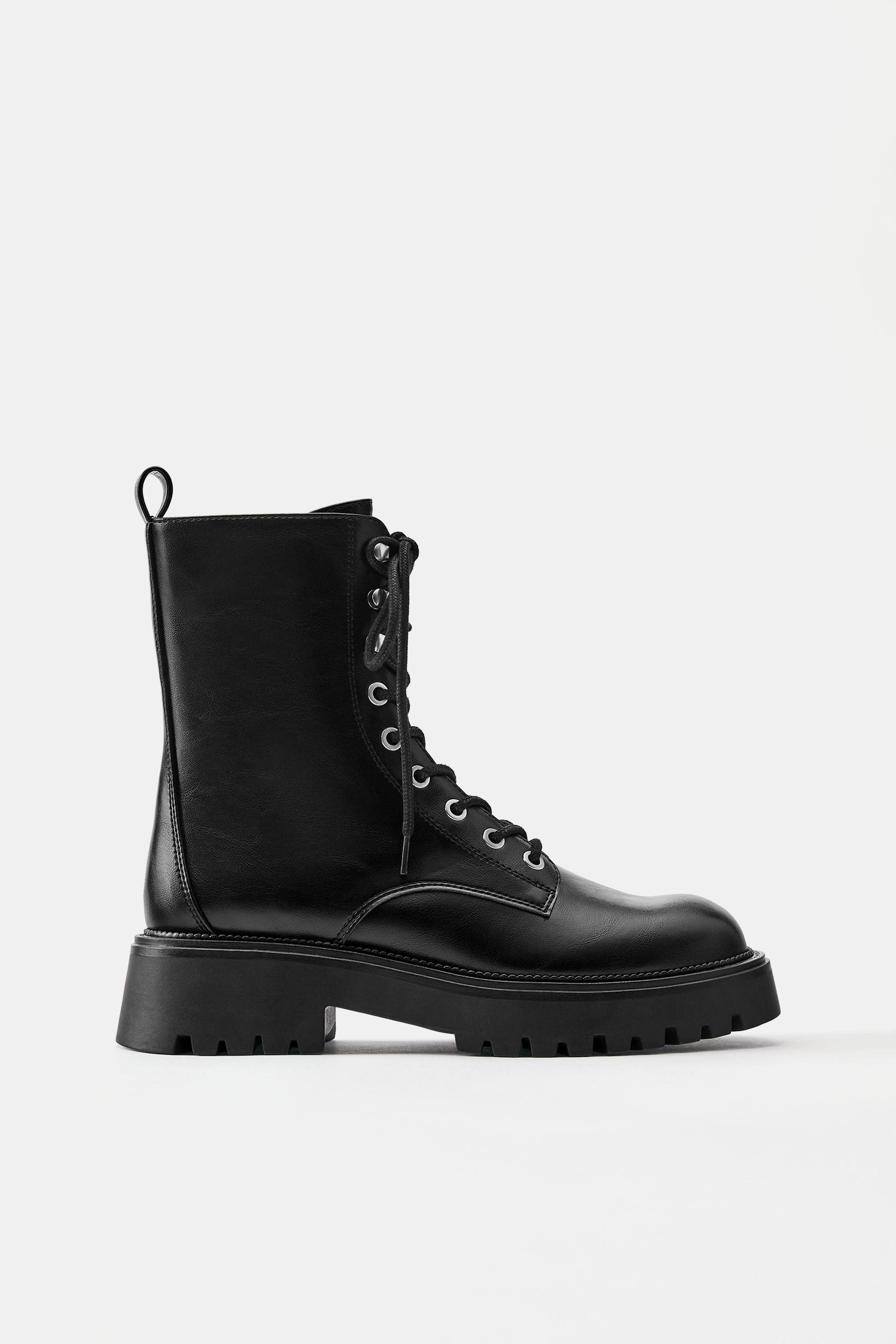 Lace-up flat ankle boots — Black