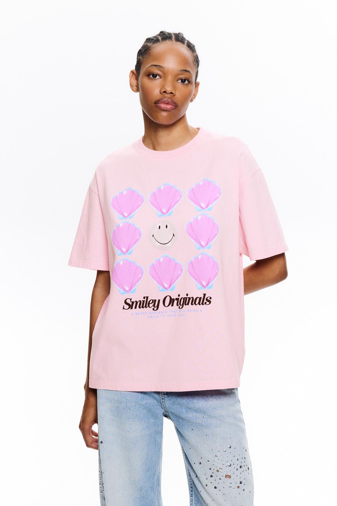 Playera Smiley conchas PULL&BEAR