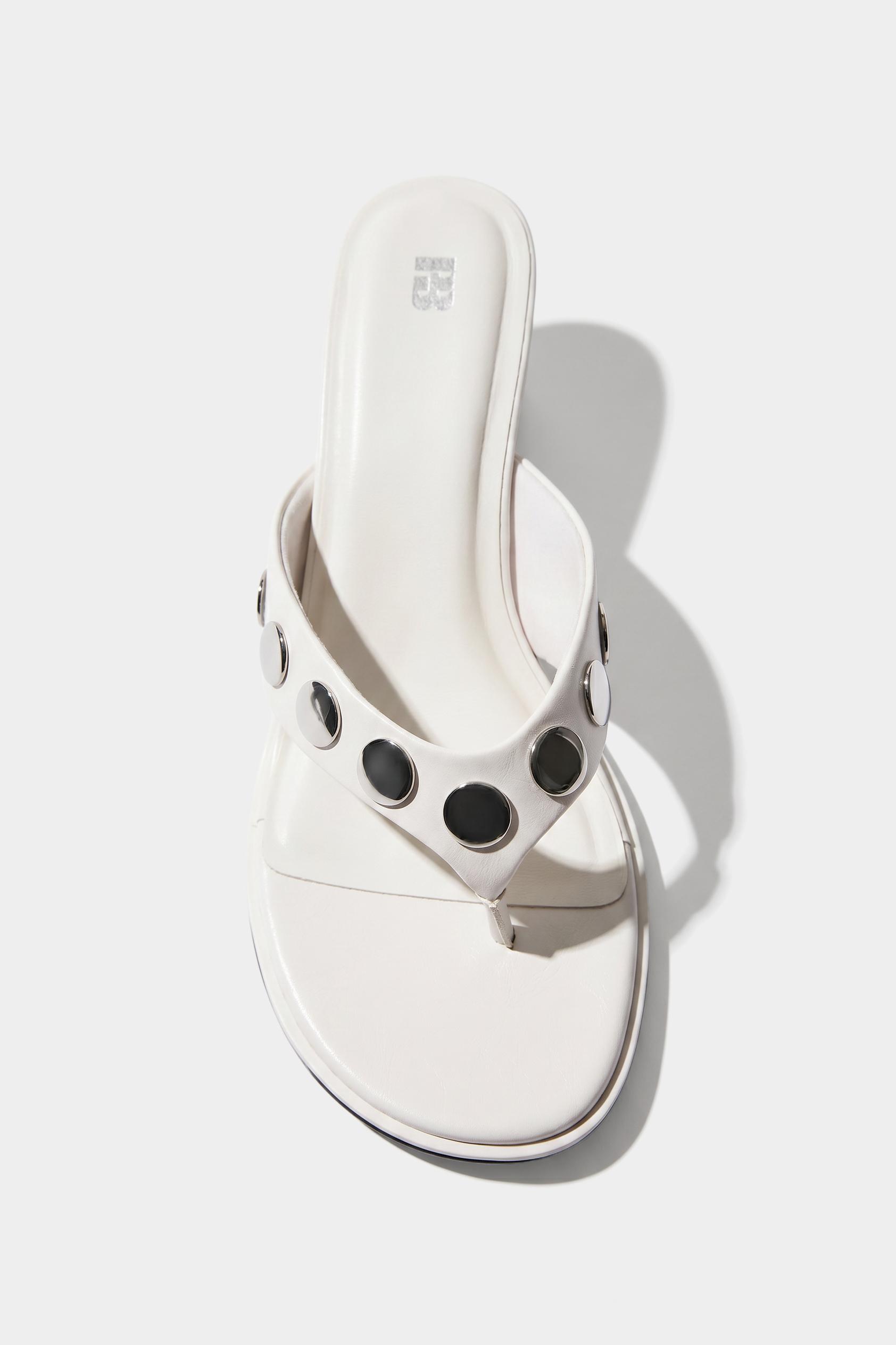 Heeled sandals with studs — White