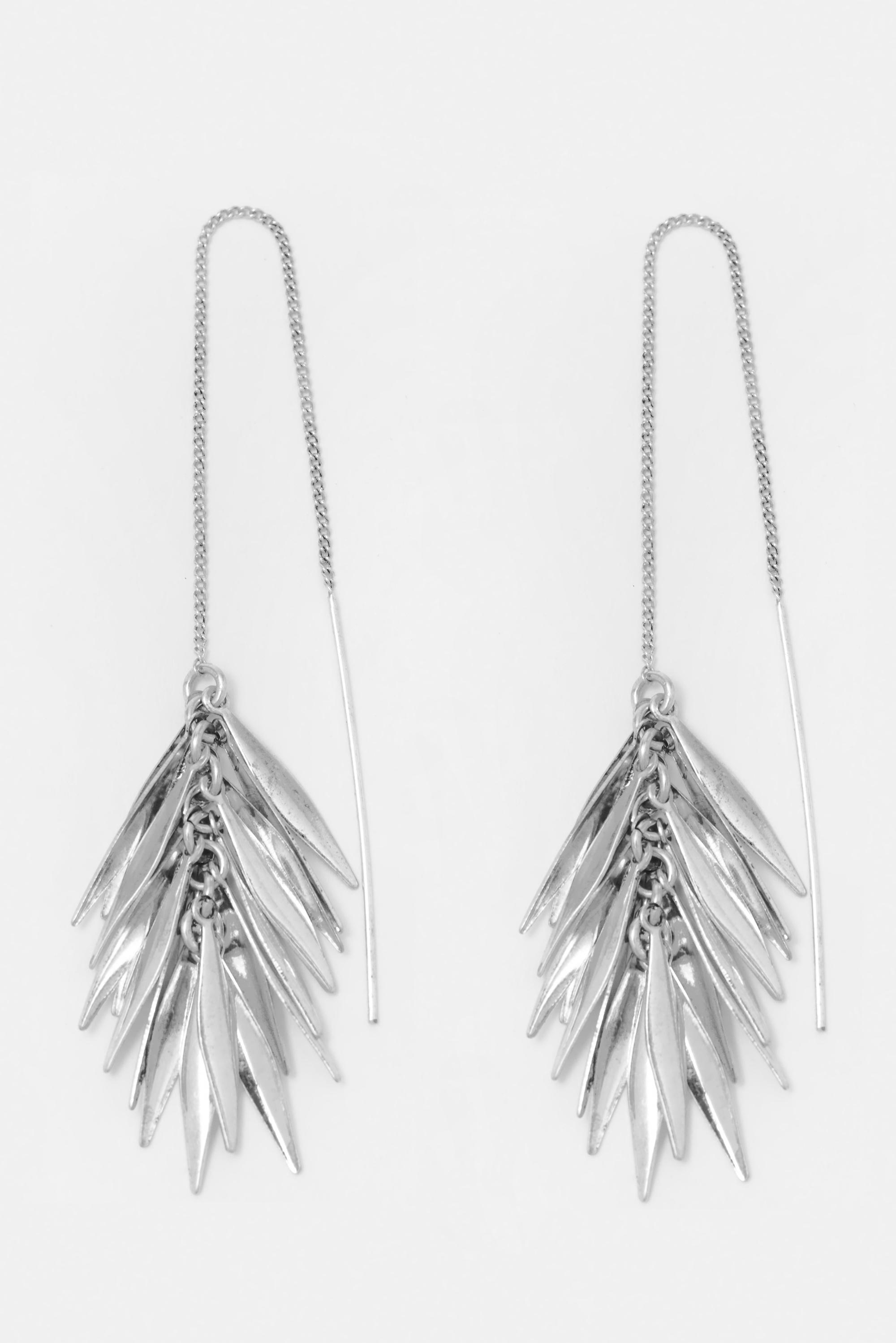 Leaf dangle earrings — Silver