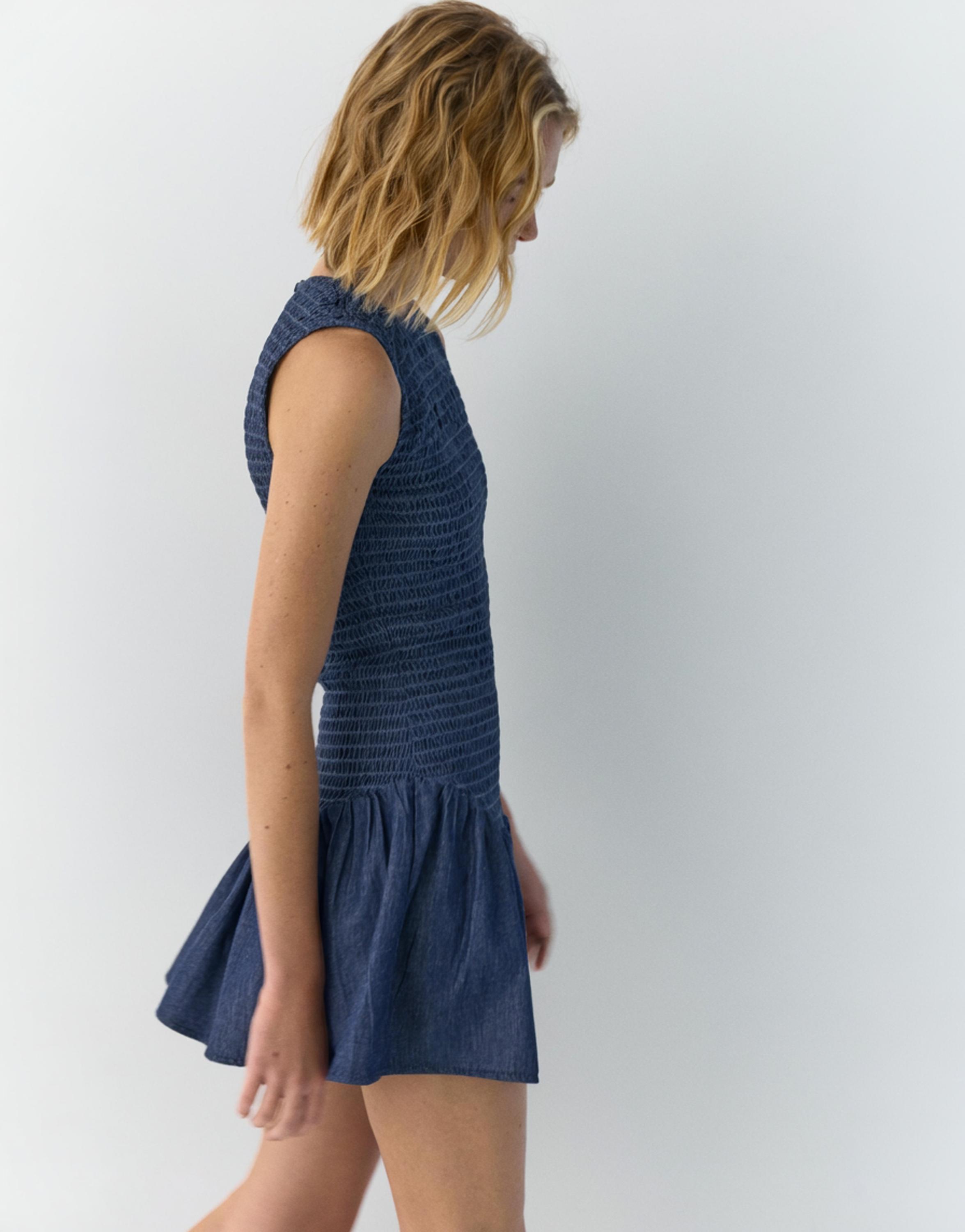 Short smocked denim dress — Dark blue