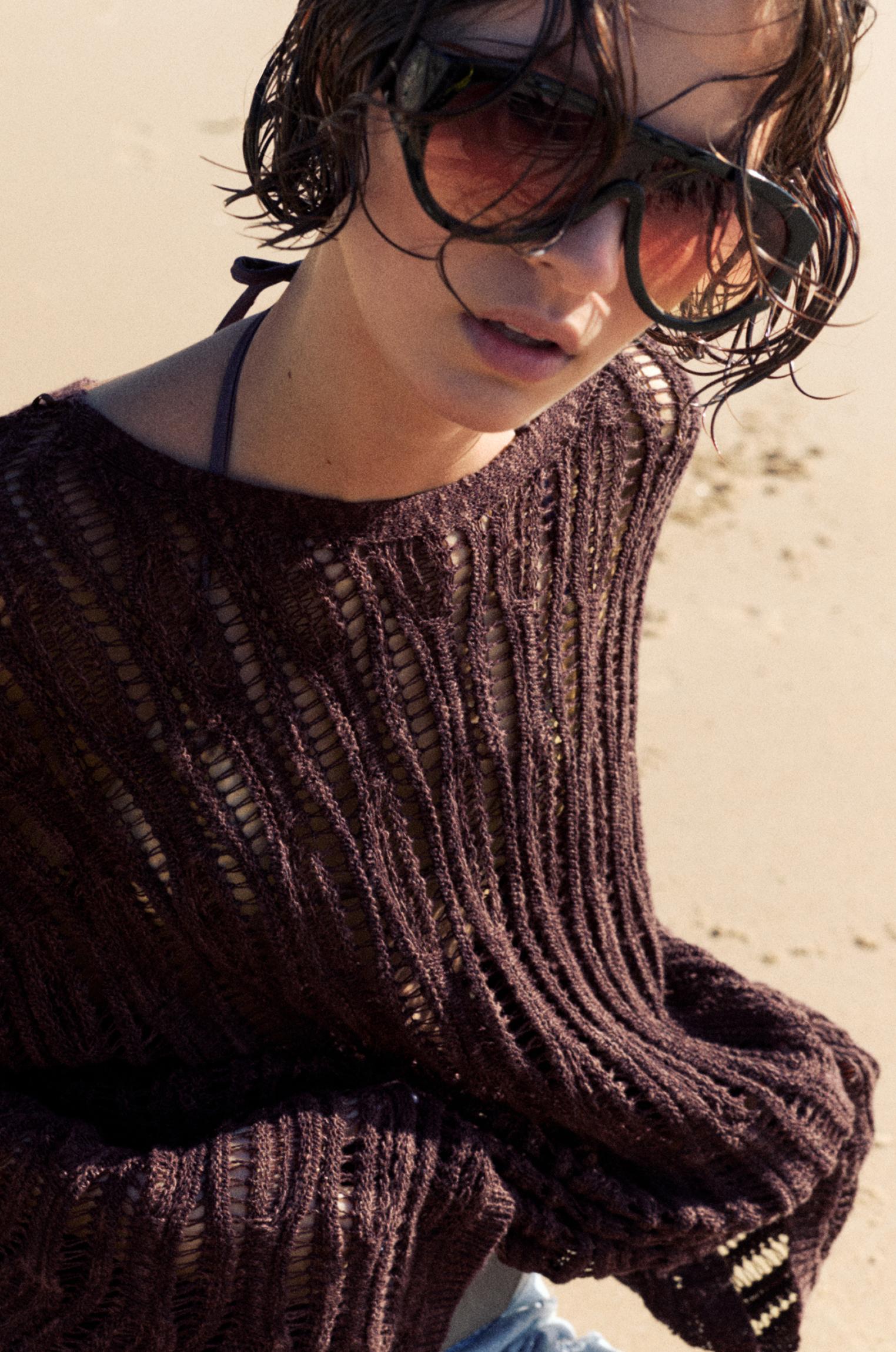 Cutwork jumper — Brown