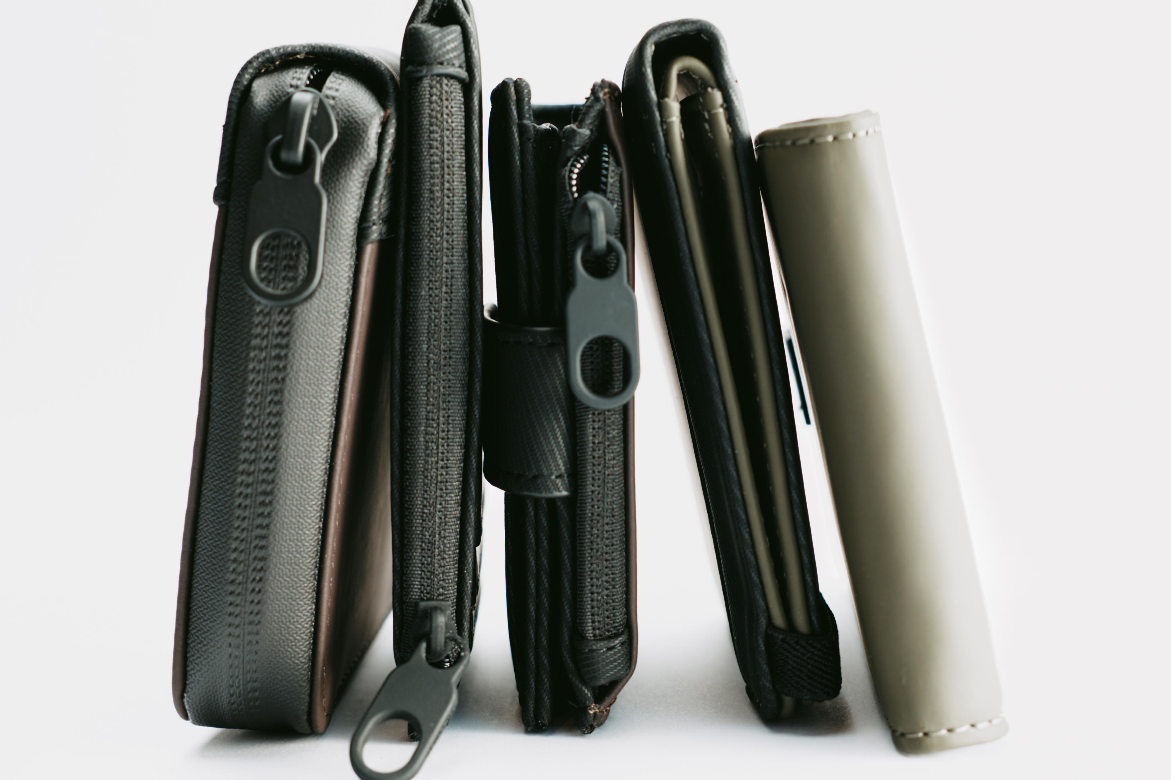 Rubberised wallet — Khaki