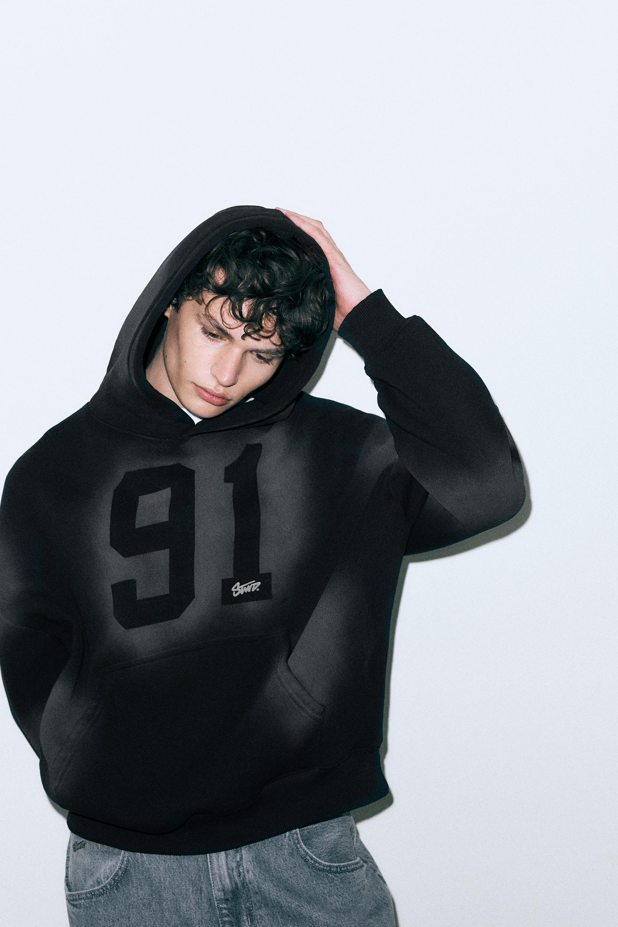 Siyah kapüşonlu sweatshirt STWD 91 - Görsel 23