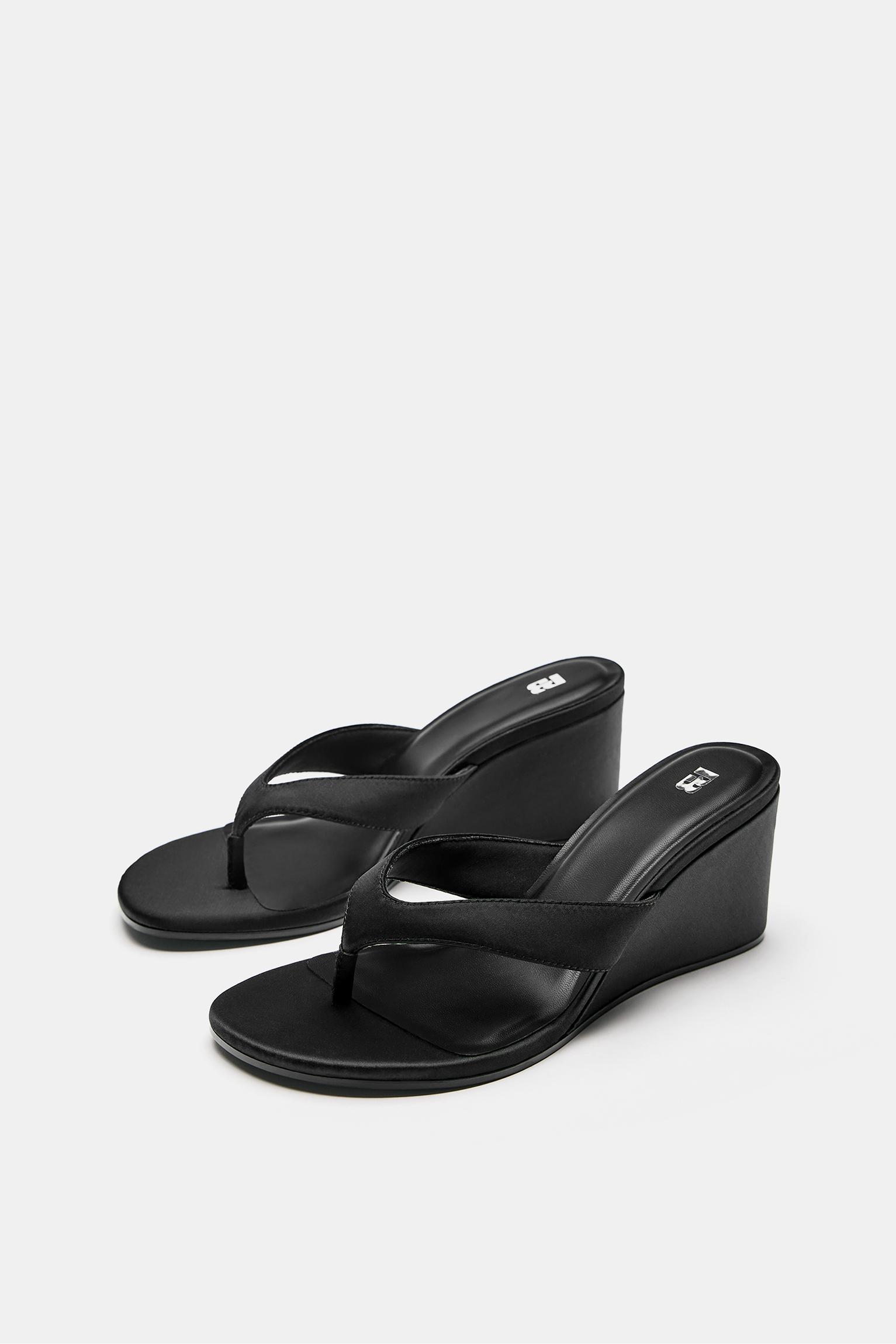 Wedge heel sandals — Black