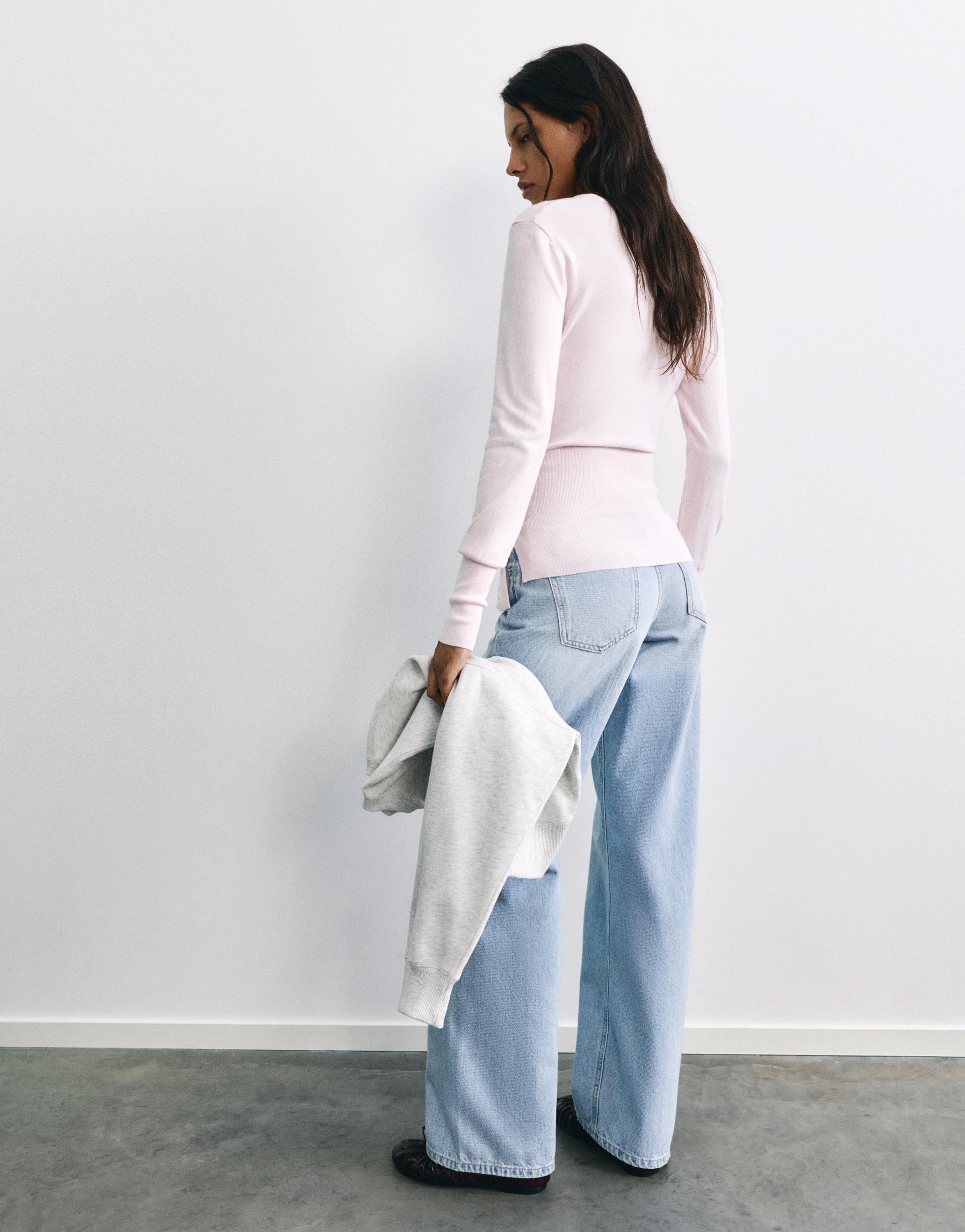 Buttoned crossover jumper — Pink