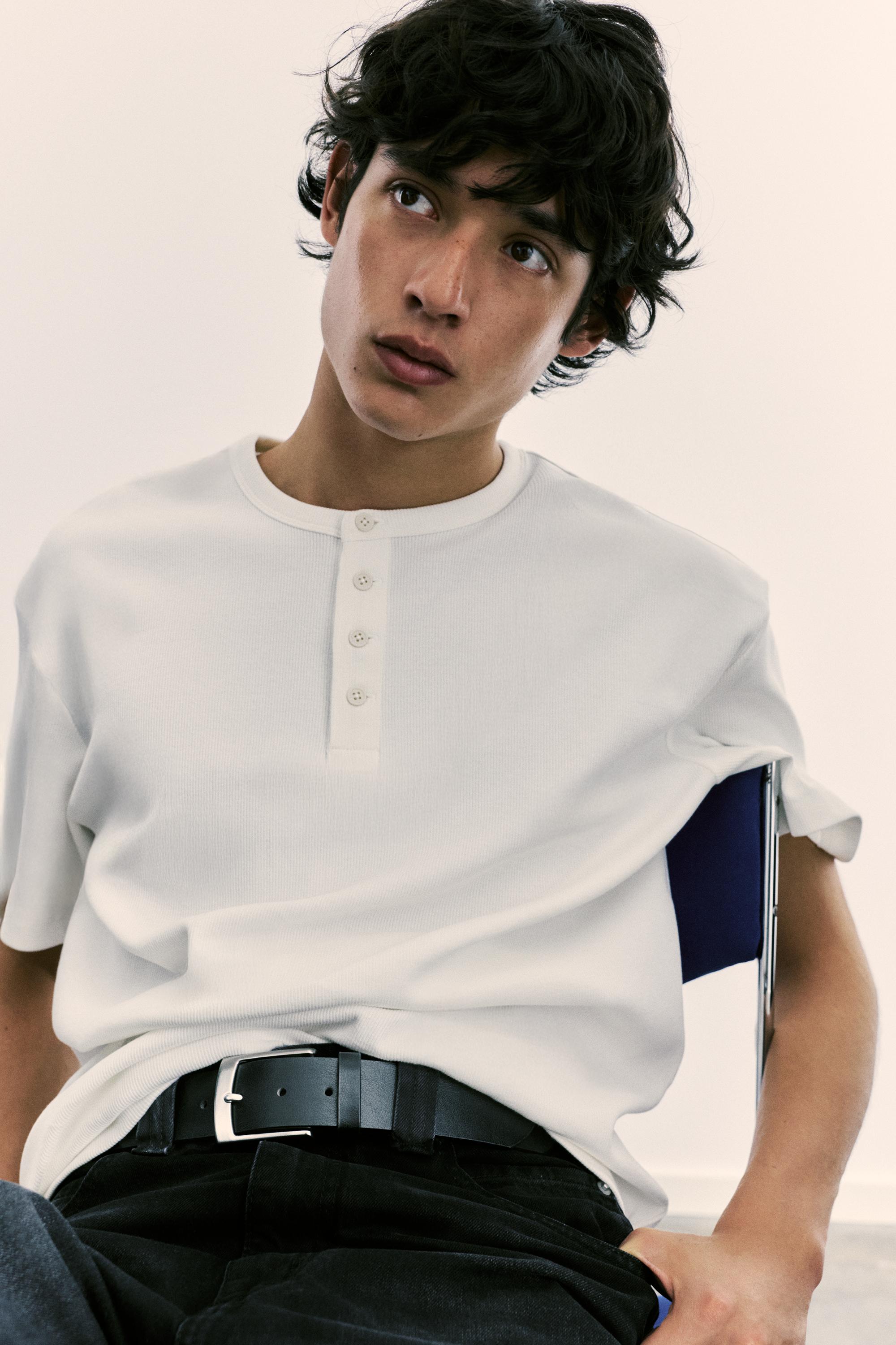 Leather effect belt — Black
