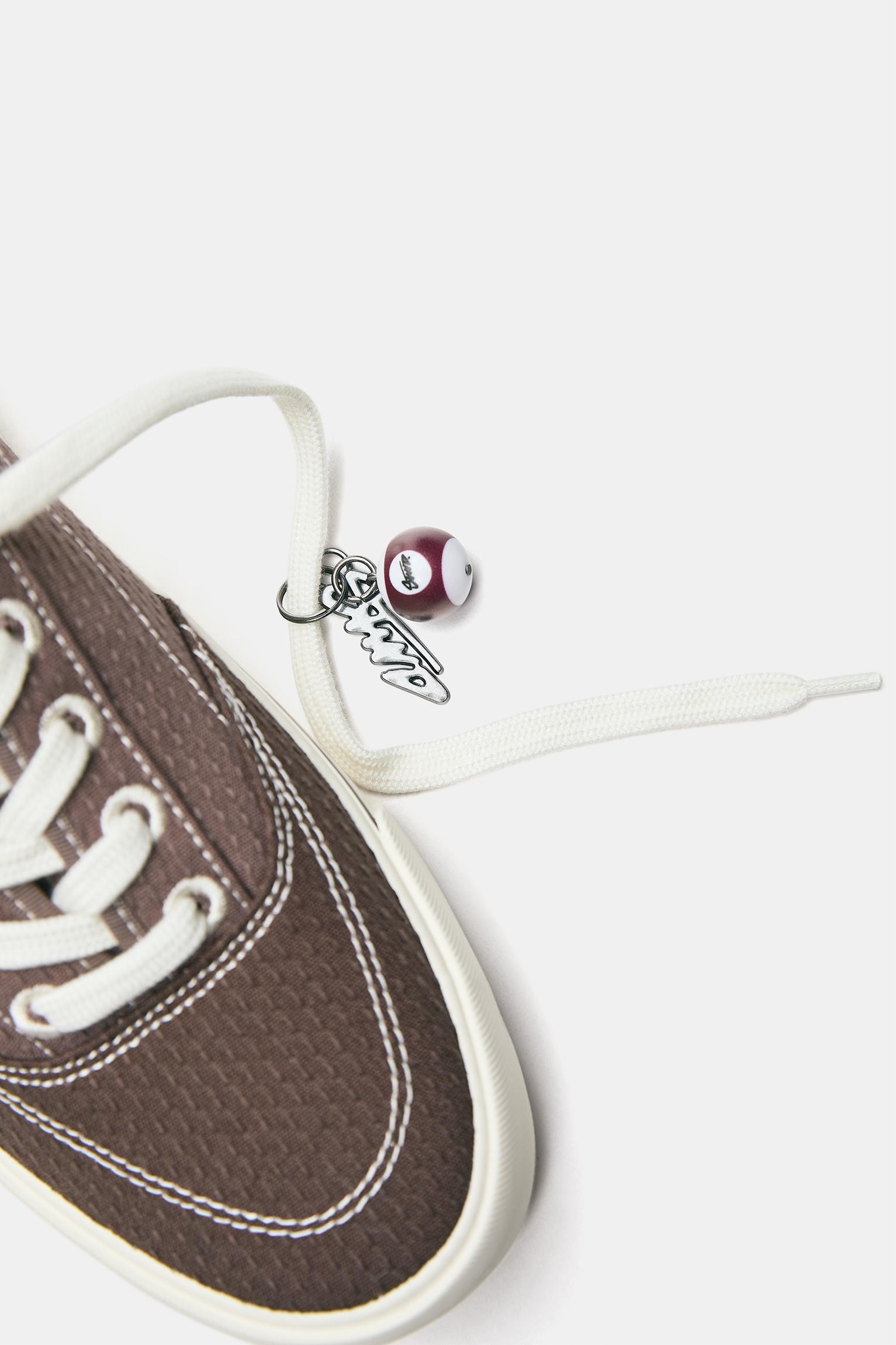 Embellished STWD trainers — Brown