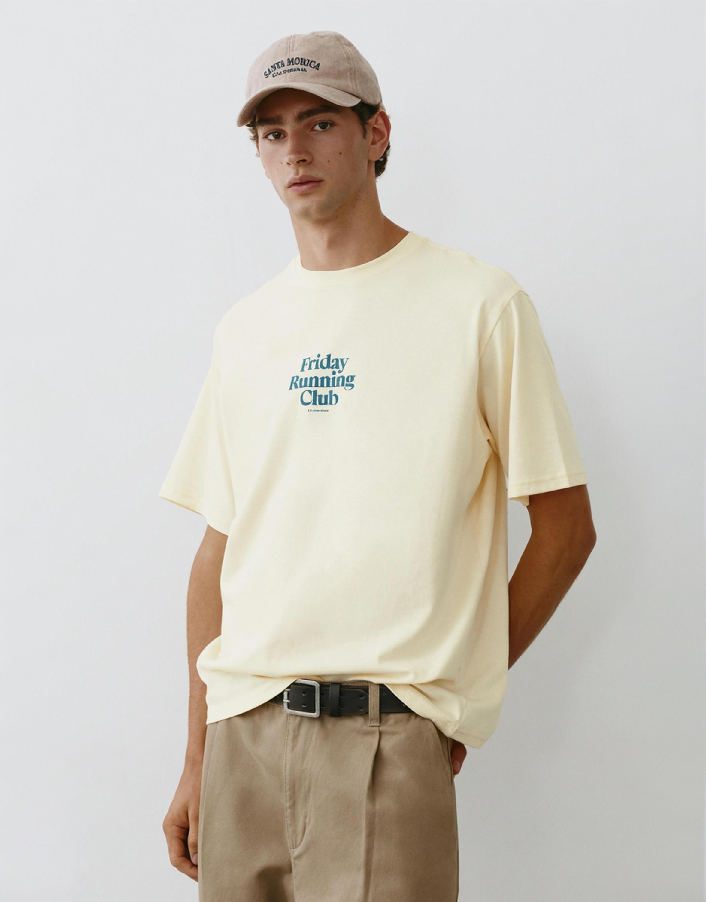 Friday Running Club graphic T-shirt — Yellow